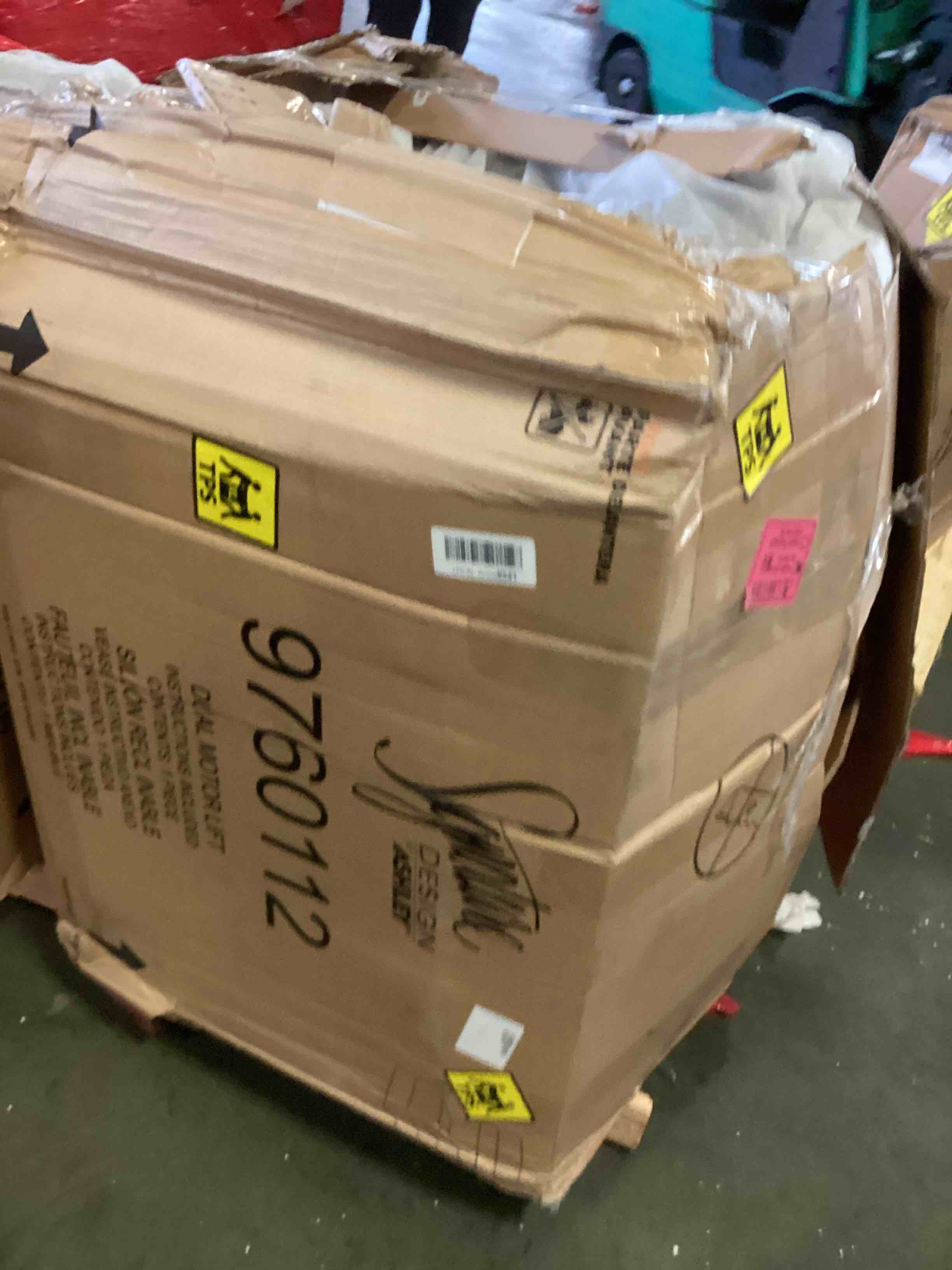 https://s3.amazonaws.com/lotting-images-prod/bidfta/ORG5356234_1694698937667.jpeg