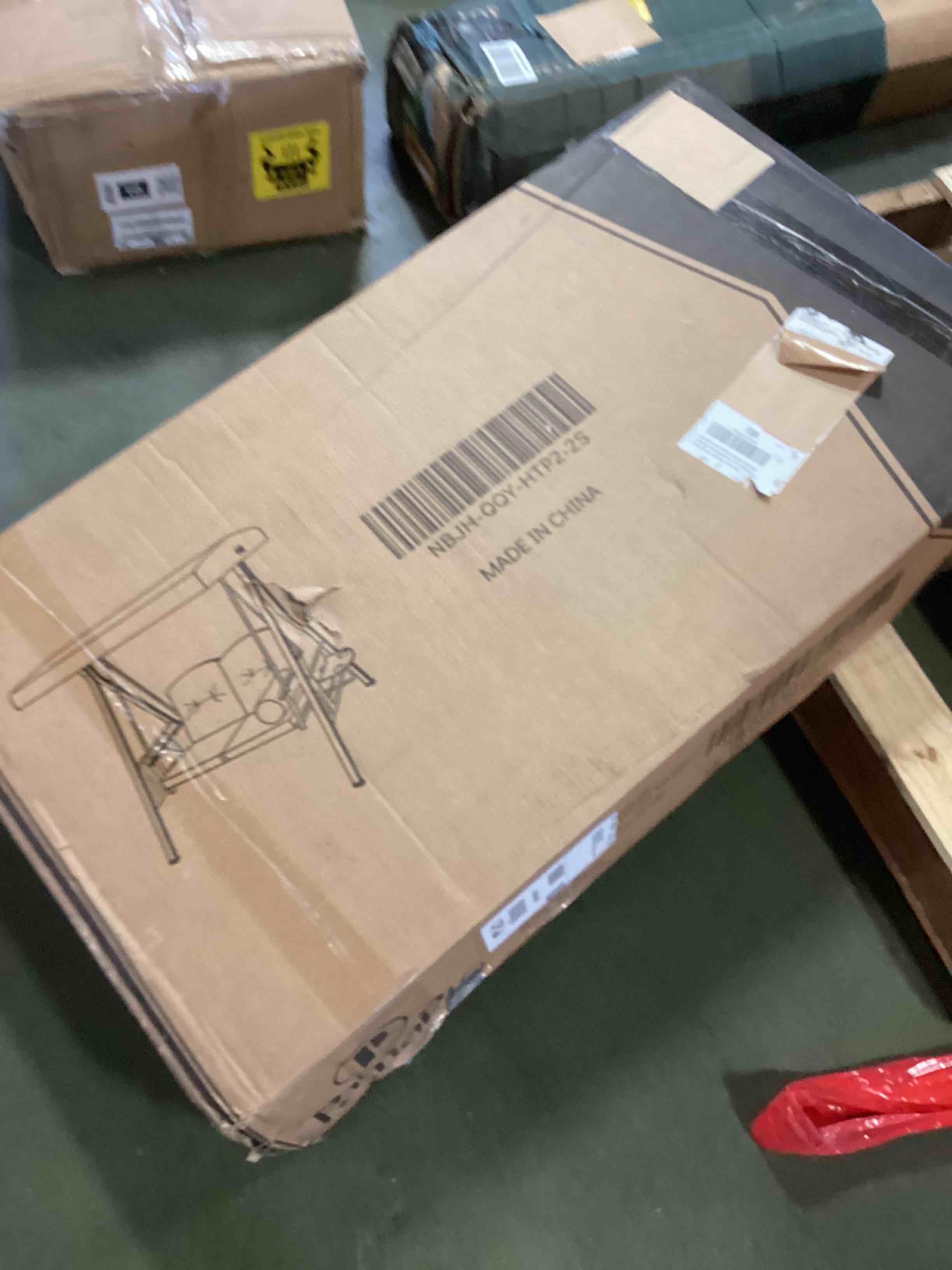 https://s3.amazonaws.com/lotting-images-prod/bidfta/ORG5356261_1694706099772.jpeg