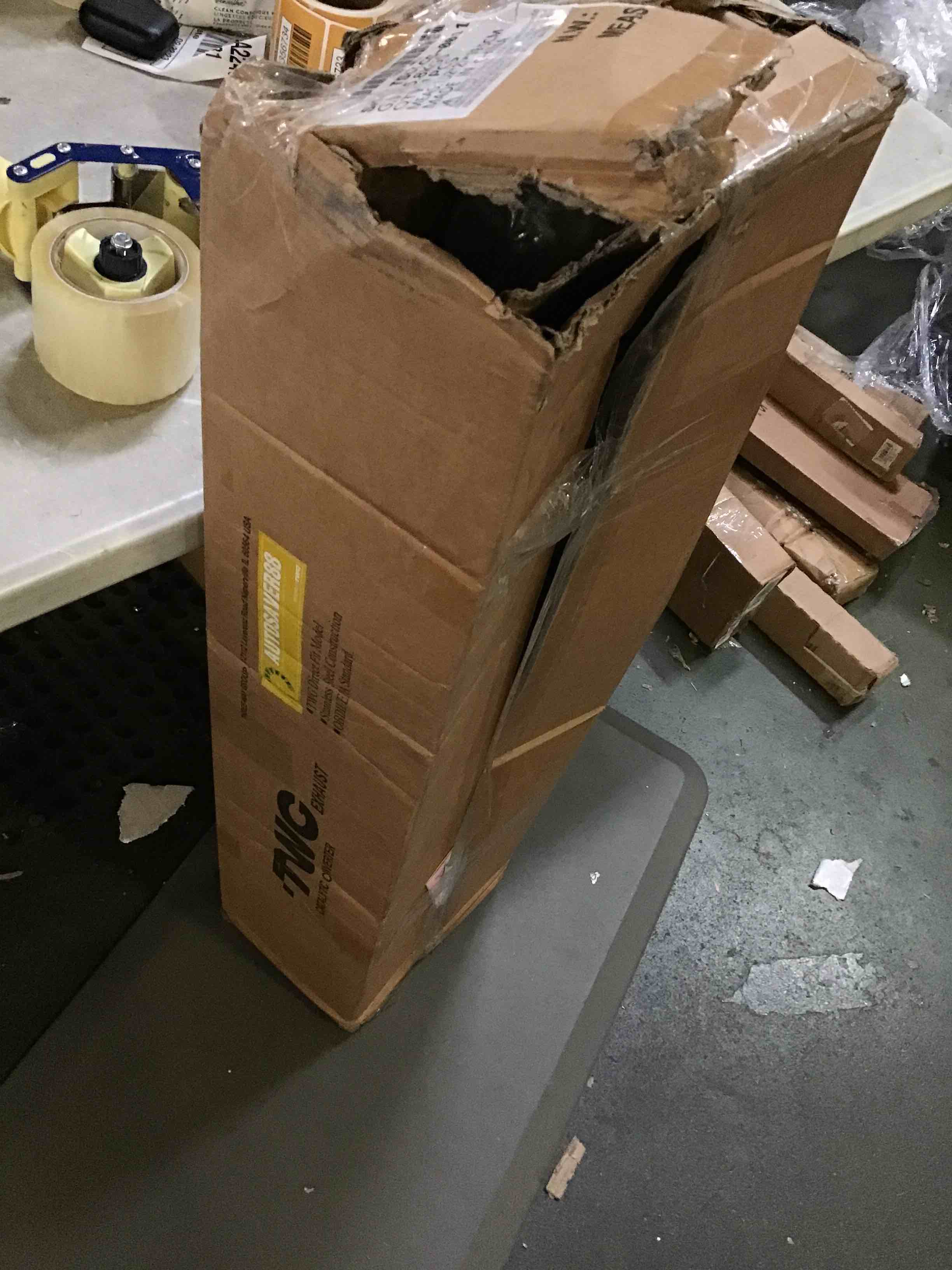 https://s3.amazonaws.com/lotting-images-prod/bidfta/ORG5356732_1695923636462.jpeg