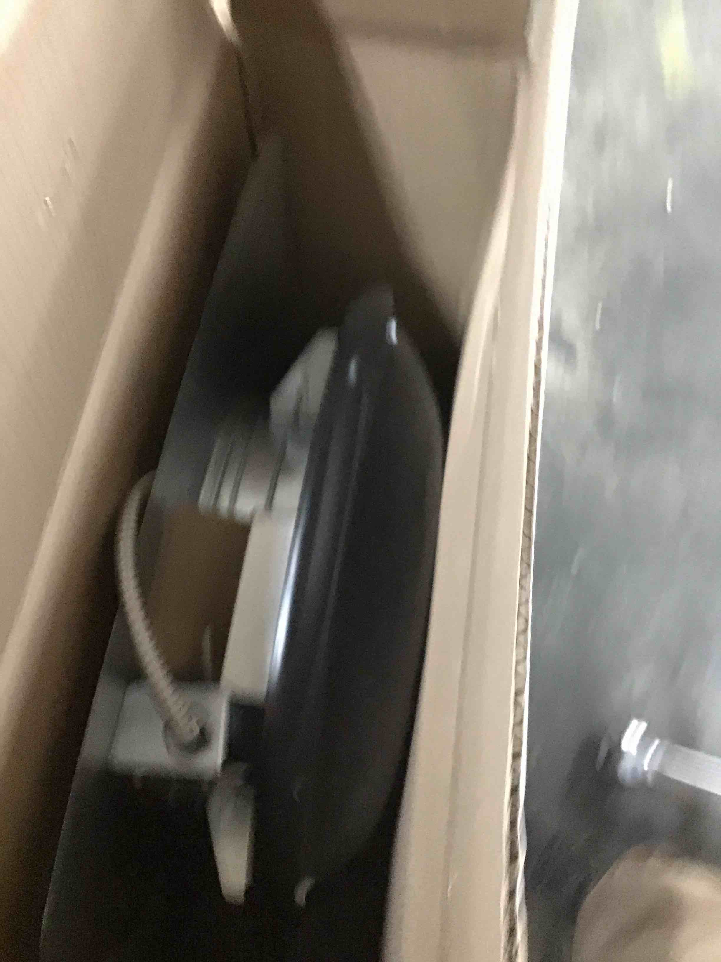 https://s3.amazonaws.com/lotting-images-prod/bidfta/ORG5364273_1698065593905.jpeg