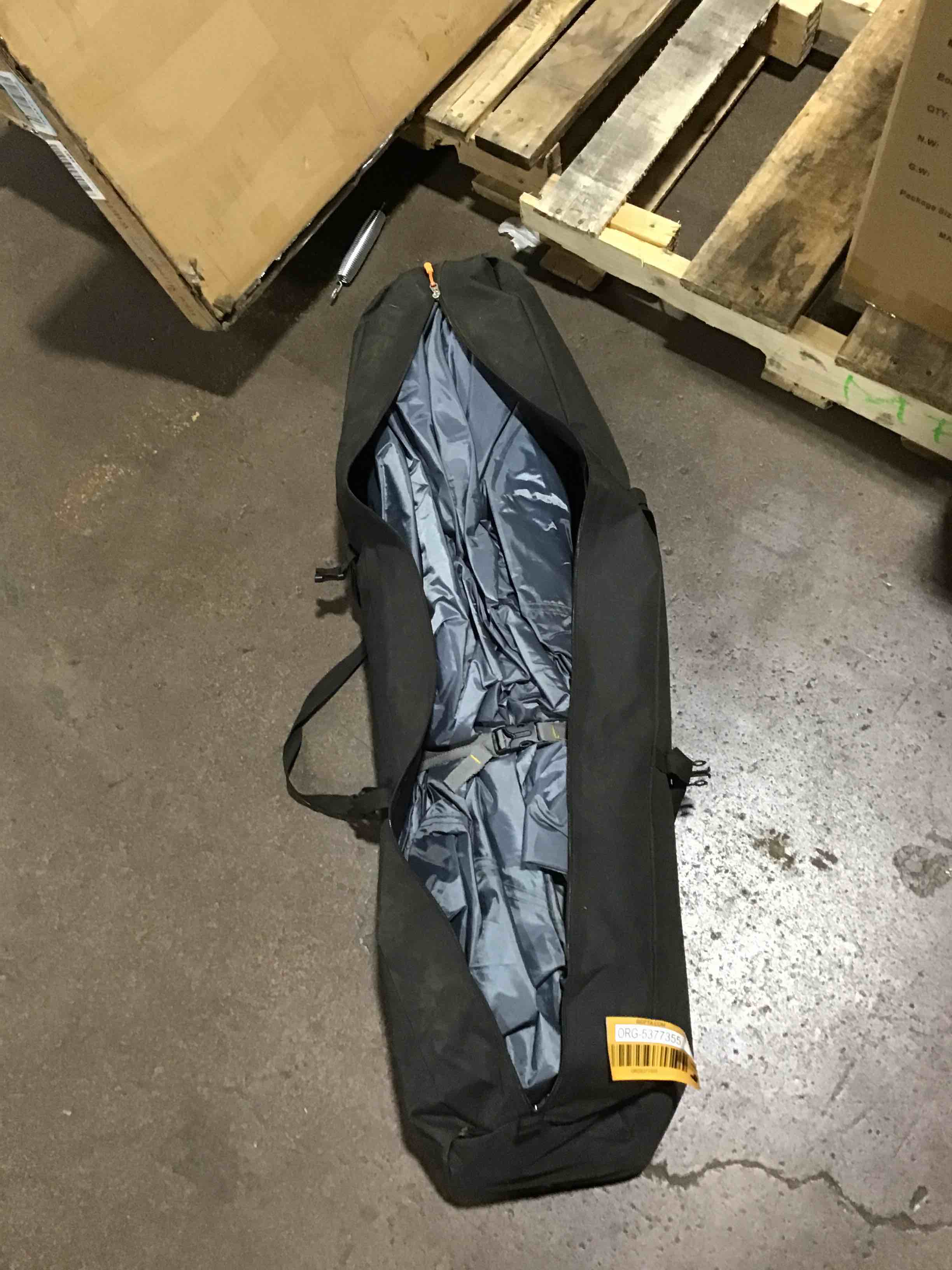https://s3.amazonaws.com/lotting-images-prod/bidfta/ORG5374386_1697554687441.jpeg