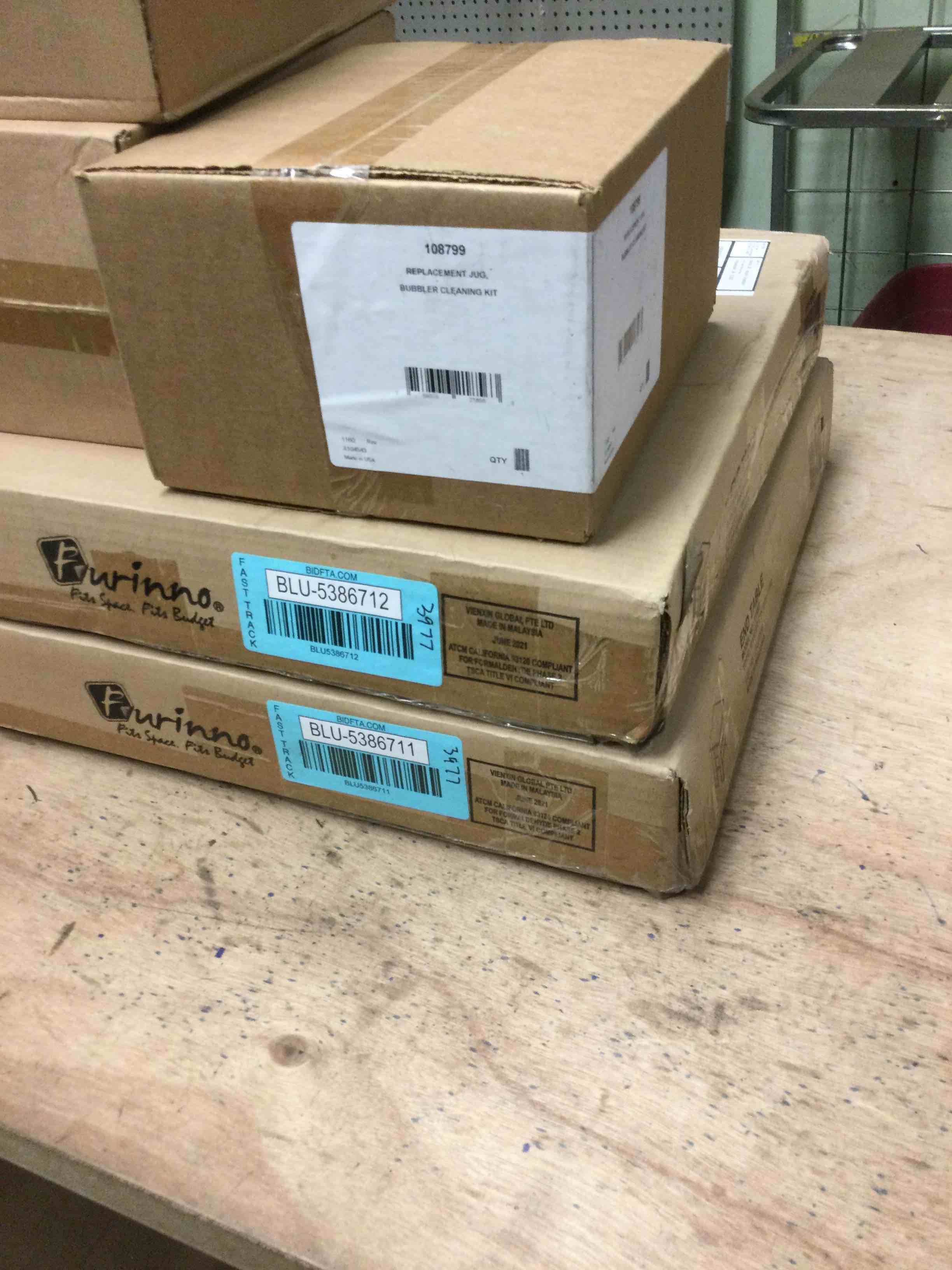 https://s3.amazonaws.com/lotting-images-prod/bidfta/ORG5375978_1696961006826.jpeg