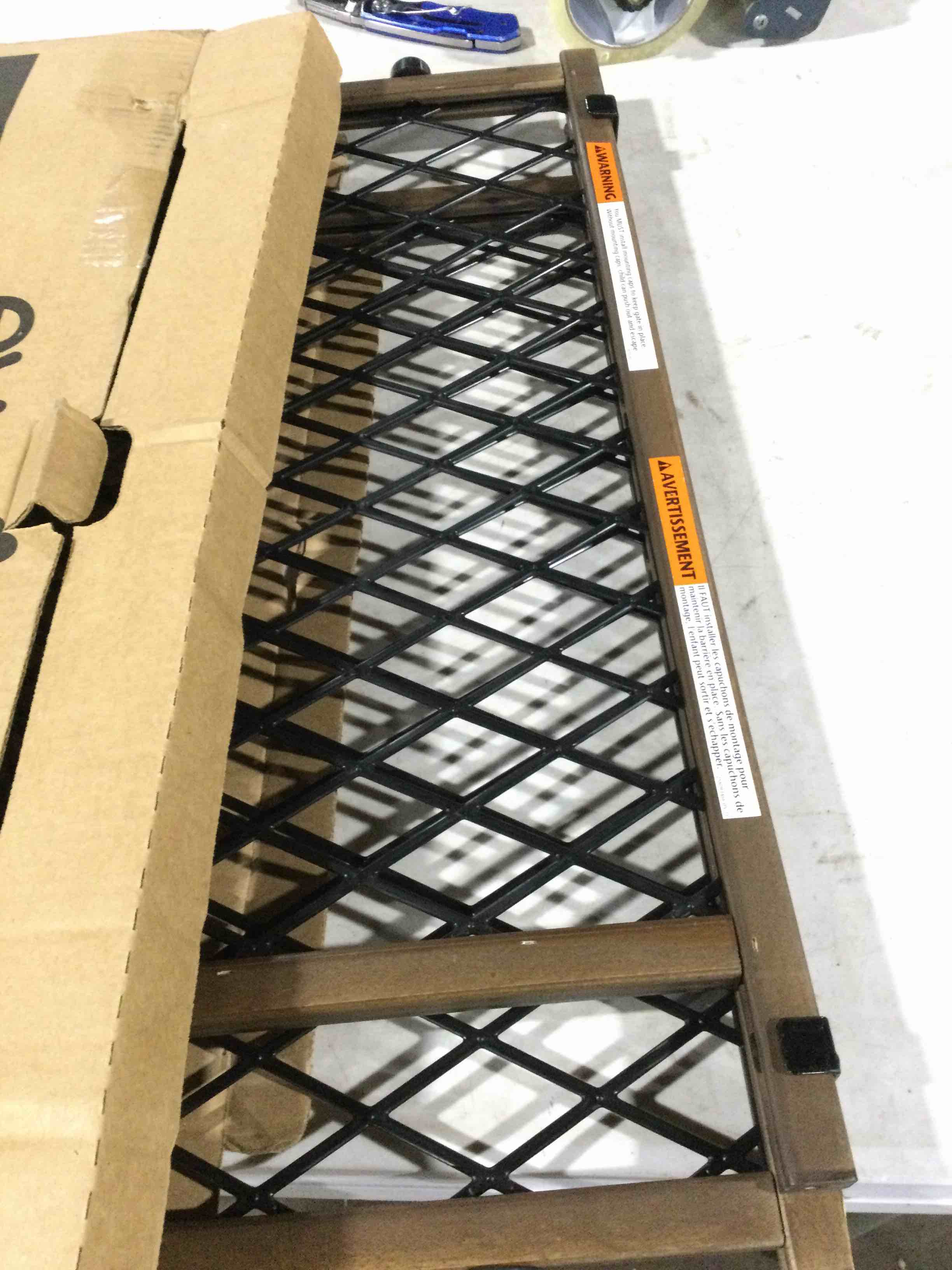 https://s3.amazonaws.com/lotting-images-prod/bidfta/ORG5380992_1694627184457.jpeg