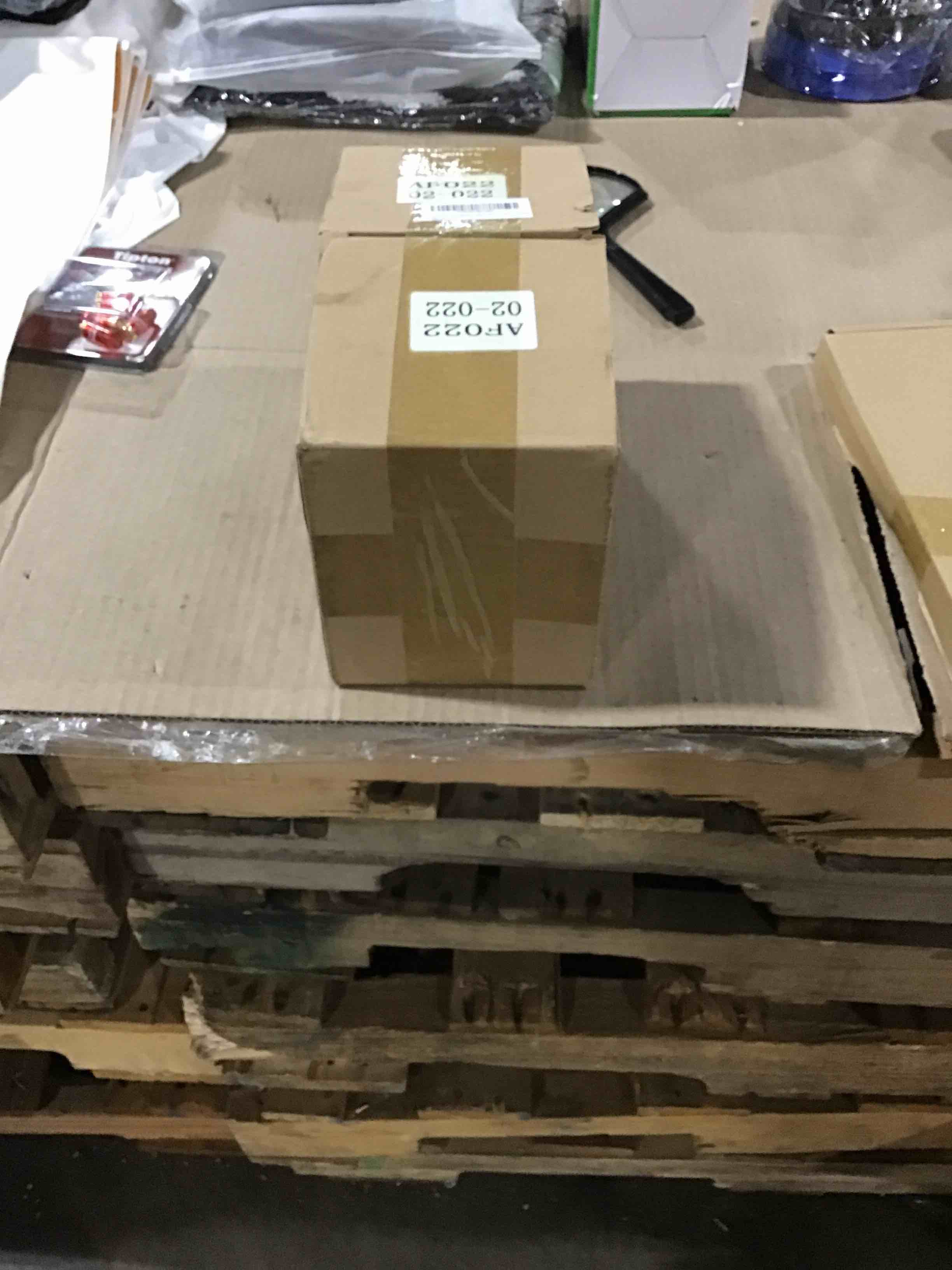 https://s3.amazonaws.com/lotting-images-prod/bidfta/ORG5383401_1694176721509.jpeg