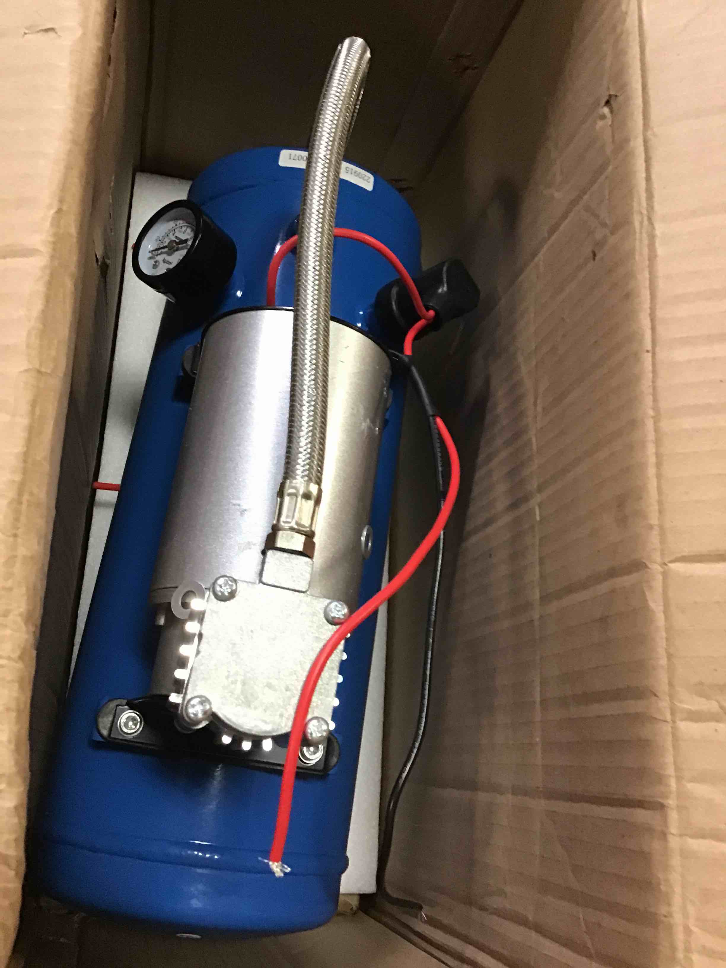 https://s3.amazonaws.com/lotting-images-prod/bidfta/ORG5387349_1691425780779.jpeg