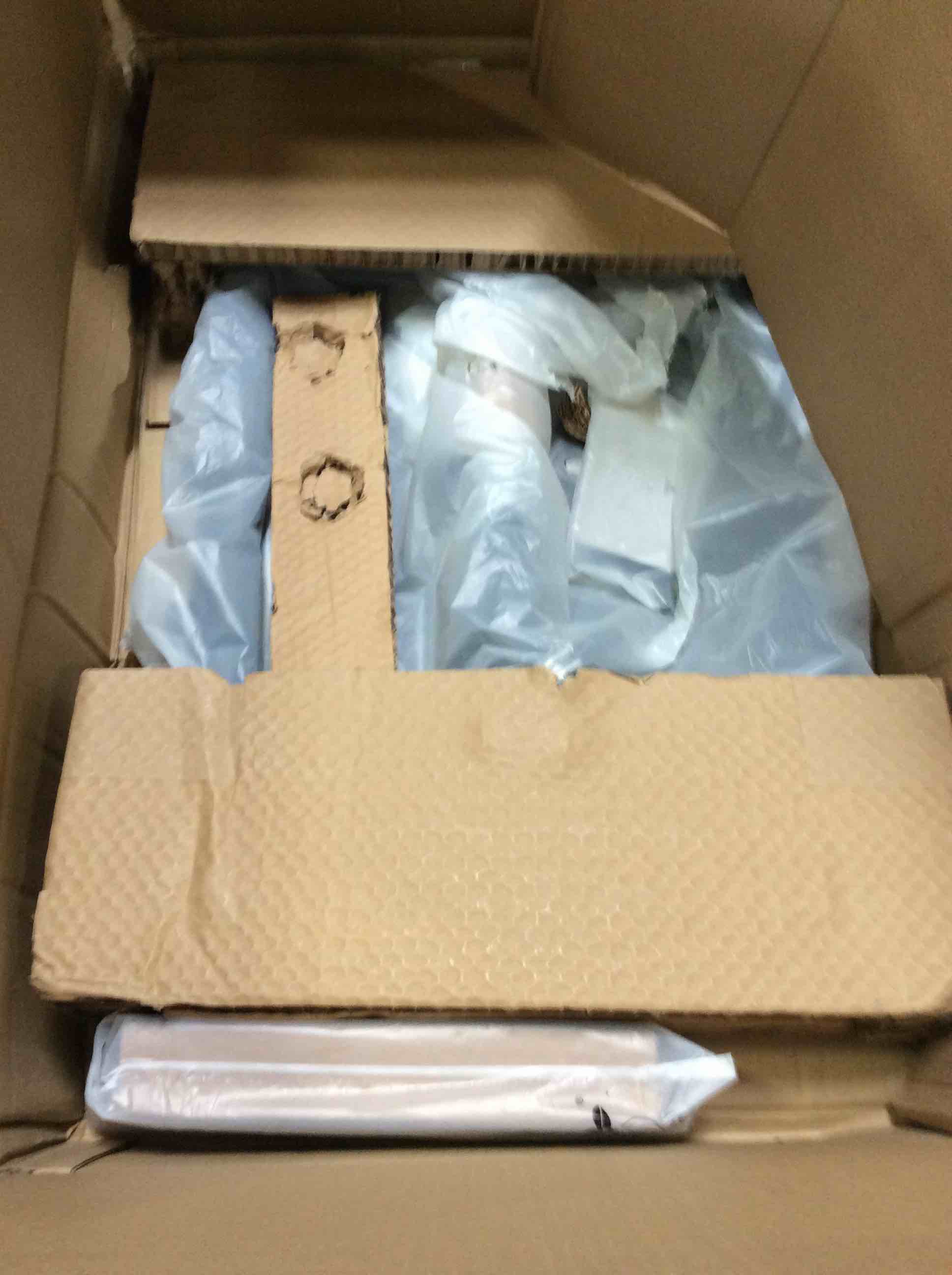 https://s3.amazonaws.com/lotting-images-prod/bidfta/ORG5387724_1691608793875.jpeg