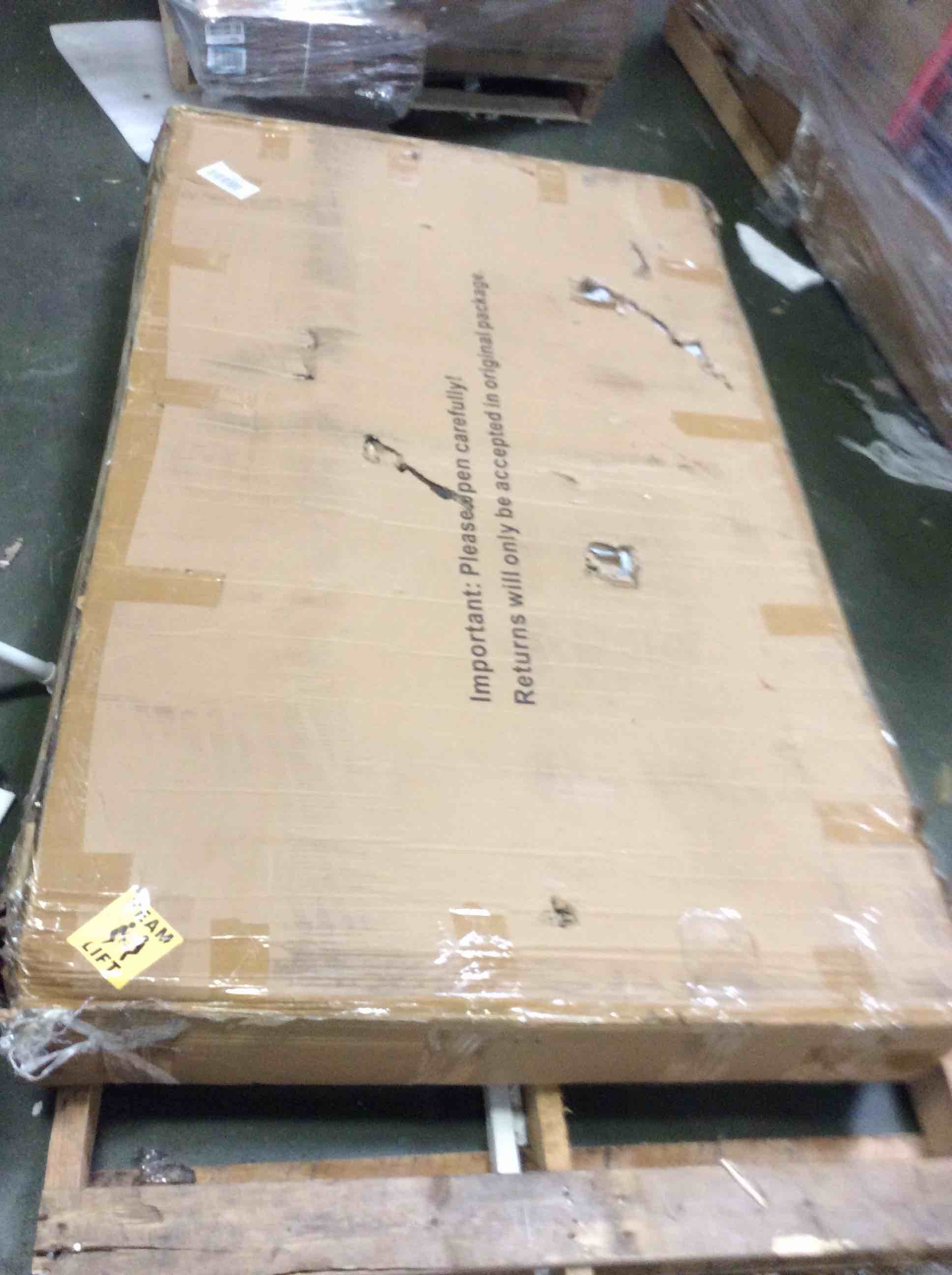 https://s3.amazonaws.com/lotting-images-prod/bidfta/ORG5387789_1691761809230.jpeg