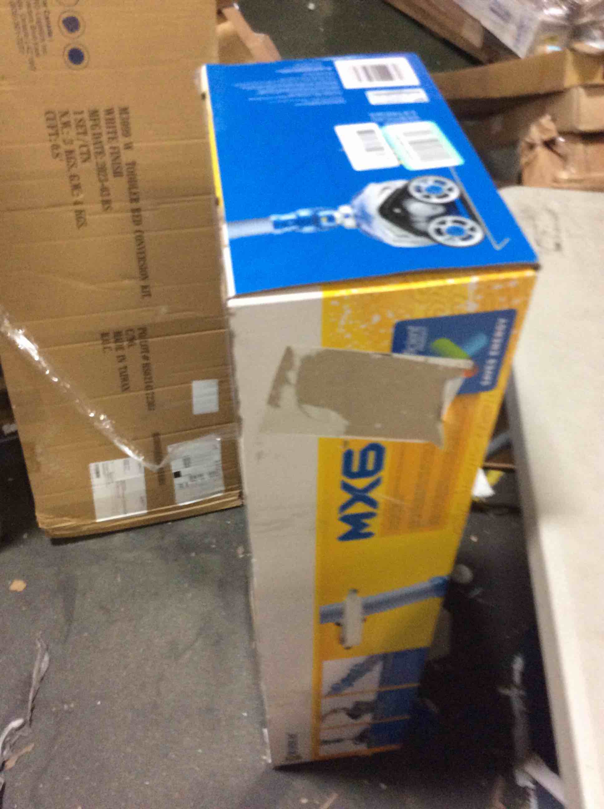 https://s3.amazonaws.com/lotting-images-prod/bidfta/ORG5388053_1692043404609.jpeg