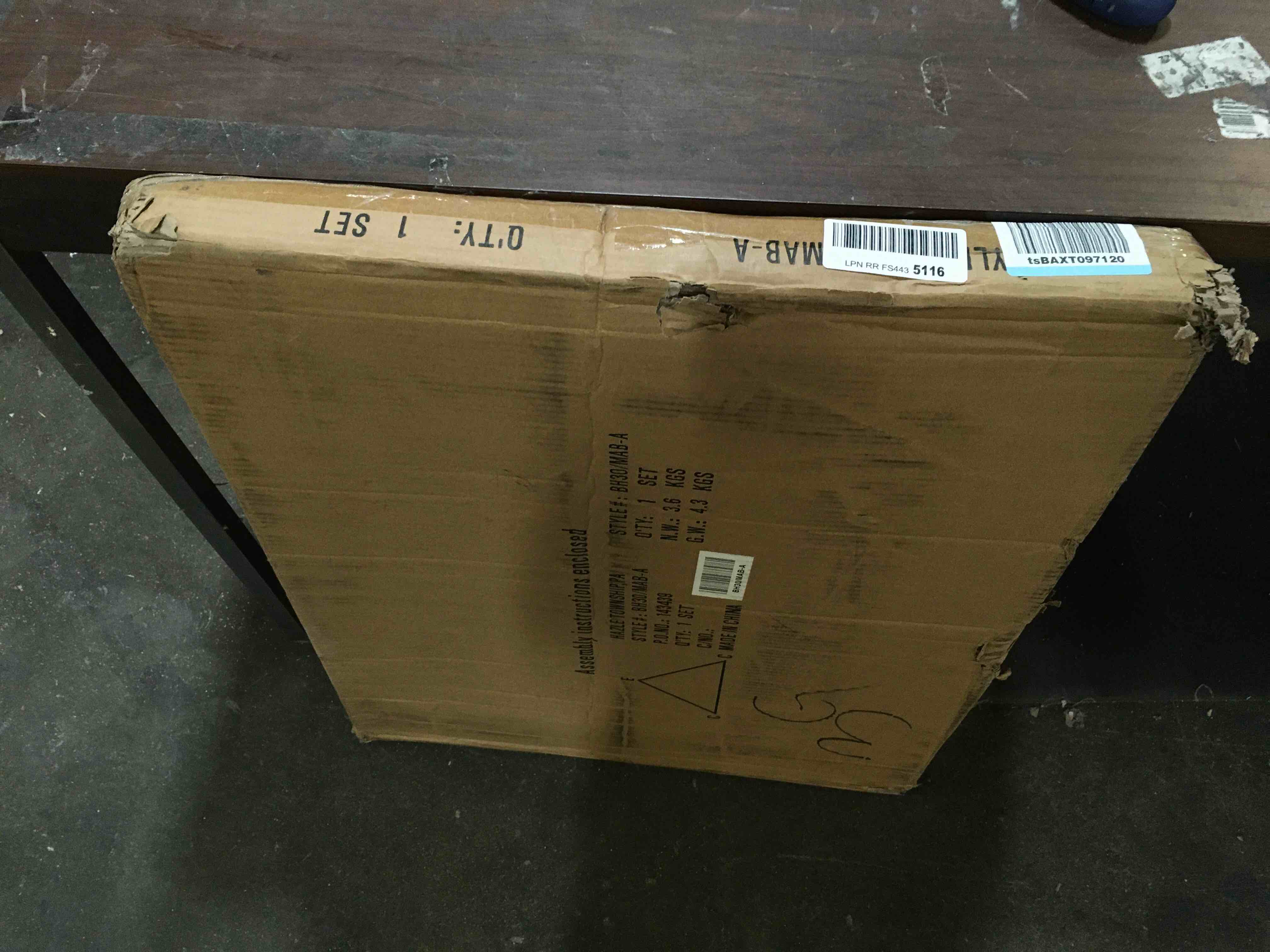 https://s3.amazonaws.com/lotting-images-prod/bidfta/ORG5388246_1692190550549.jpeg