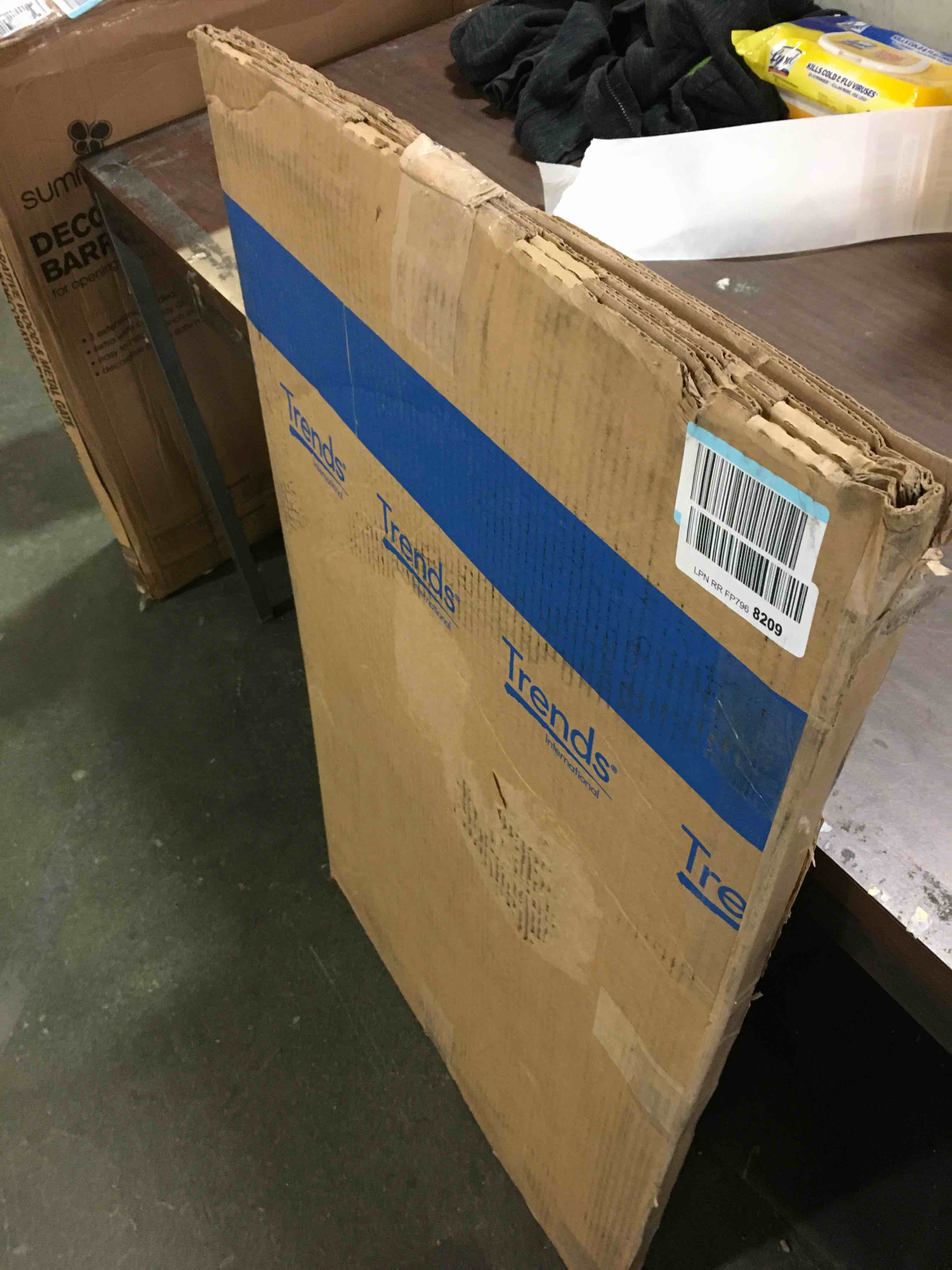 https://s3.amazonaws.com/lotting-images-prod/bidfta/ORG5388297_1692199587548.jpeg