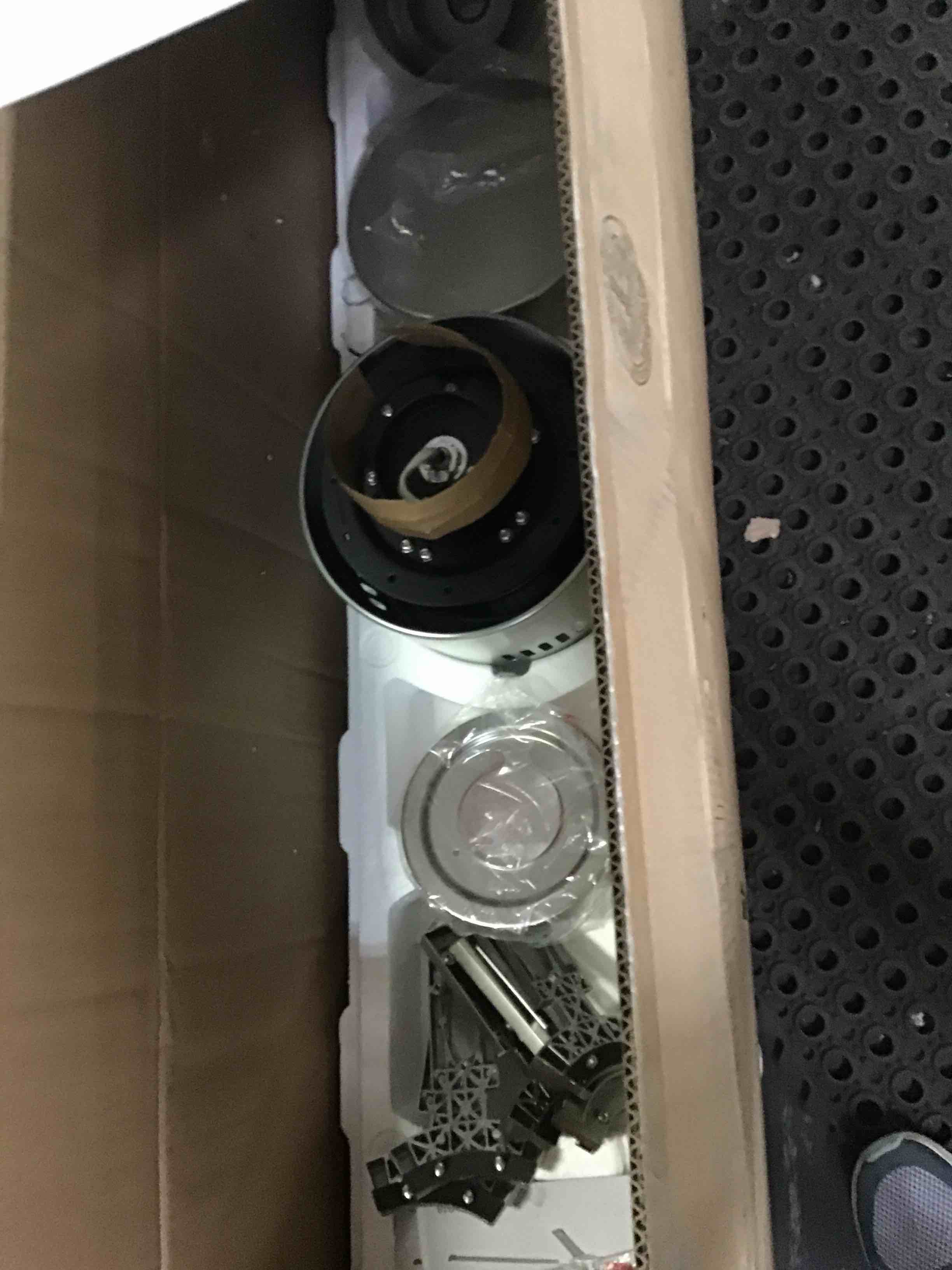 https://s3.amazonaws.com/lotting-images-prod/bidfta/ORG5388747_1692275398677.jpeg