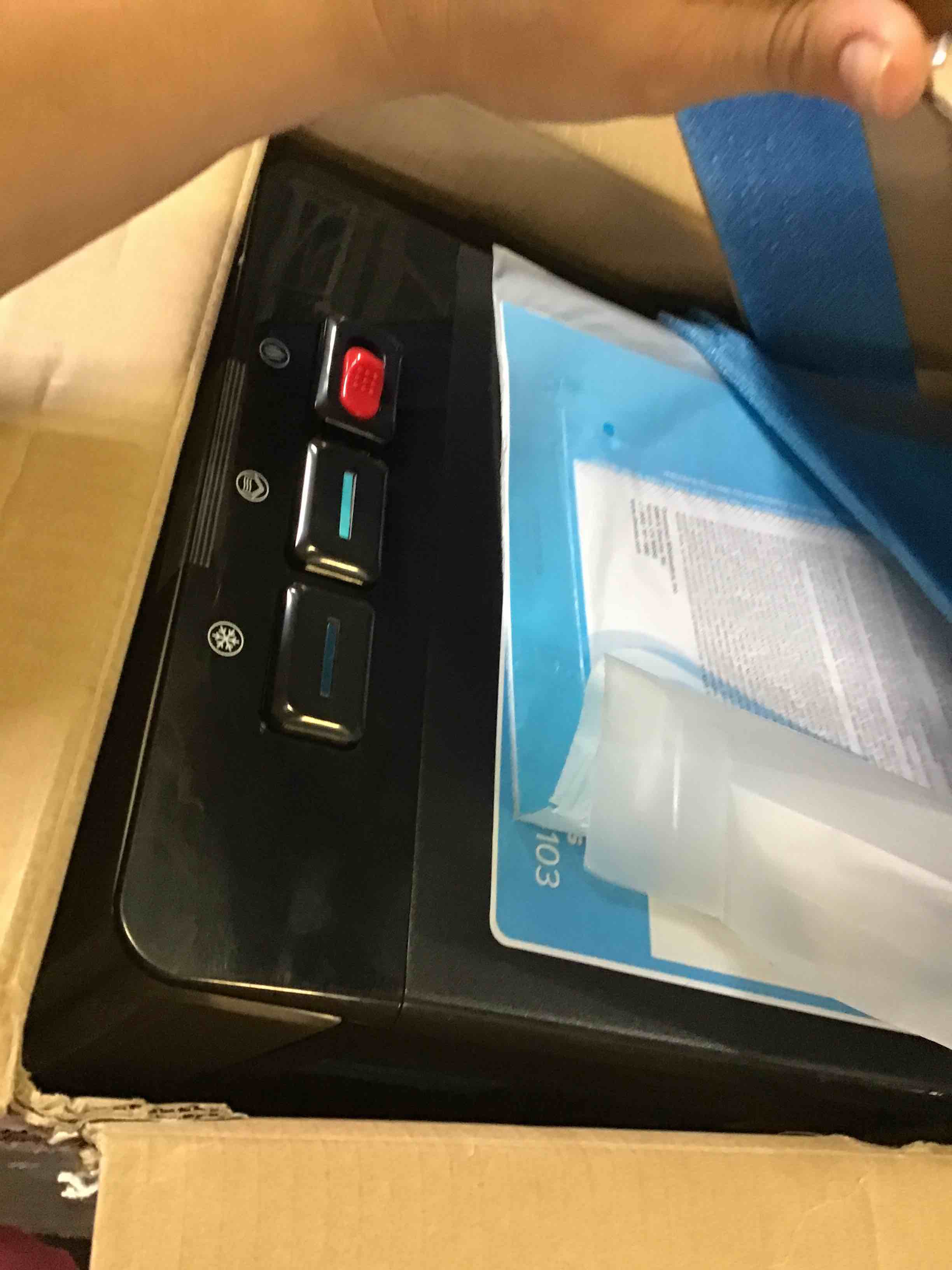 https://s3.amazonaws.com/lotting-images-prod/bidfta/ORG5388851_1692294218564.jpeg