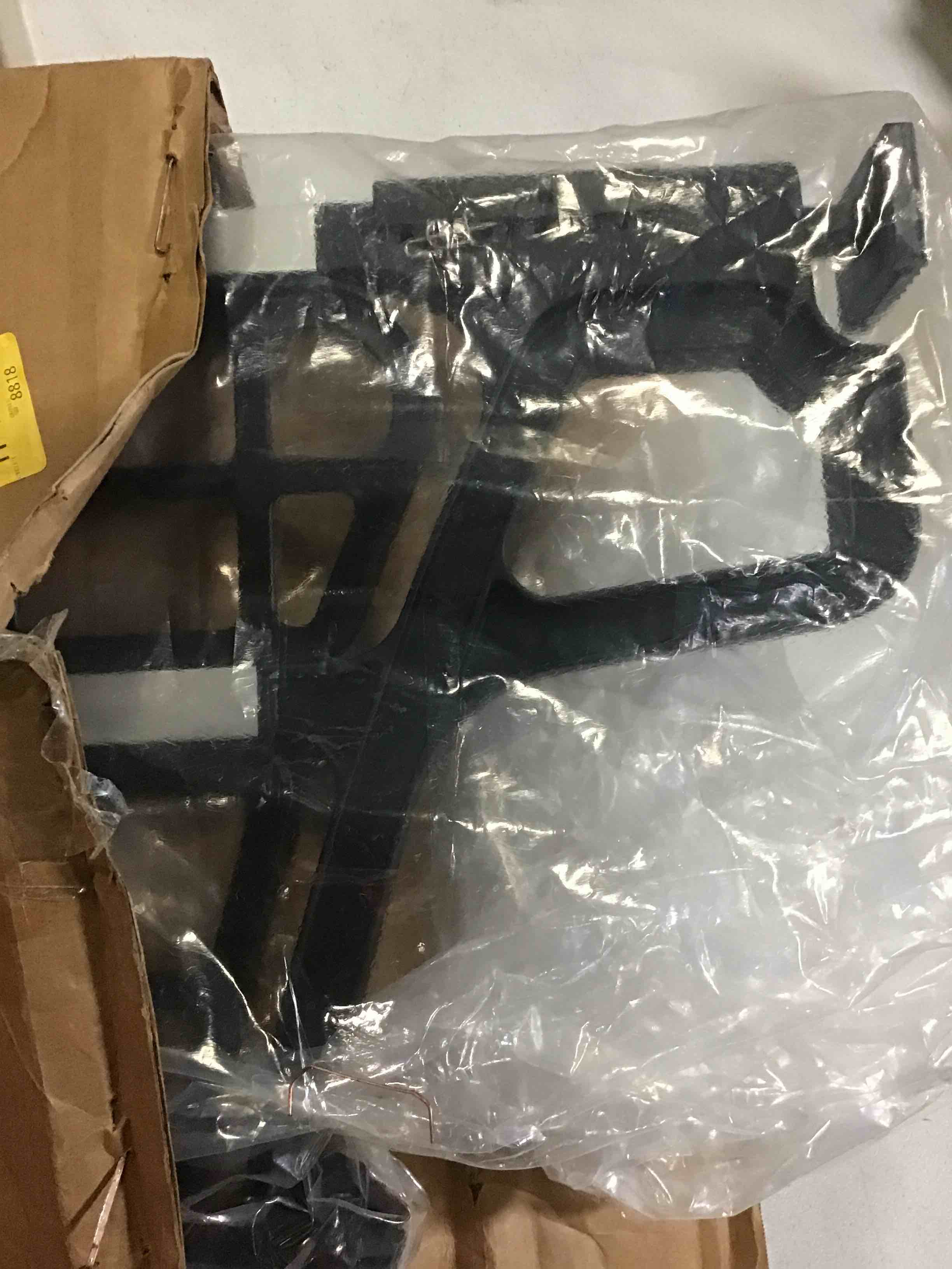https://s3.amazonaws.com/lotting-images-prod/bidfta/ORG5390776_1691669531213.jpeg