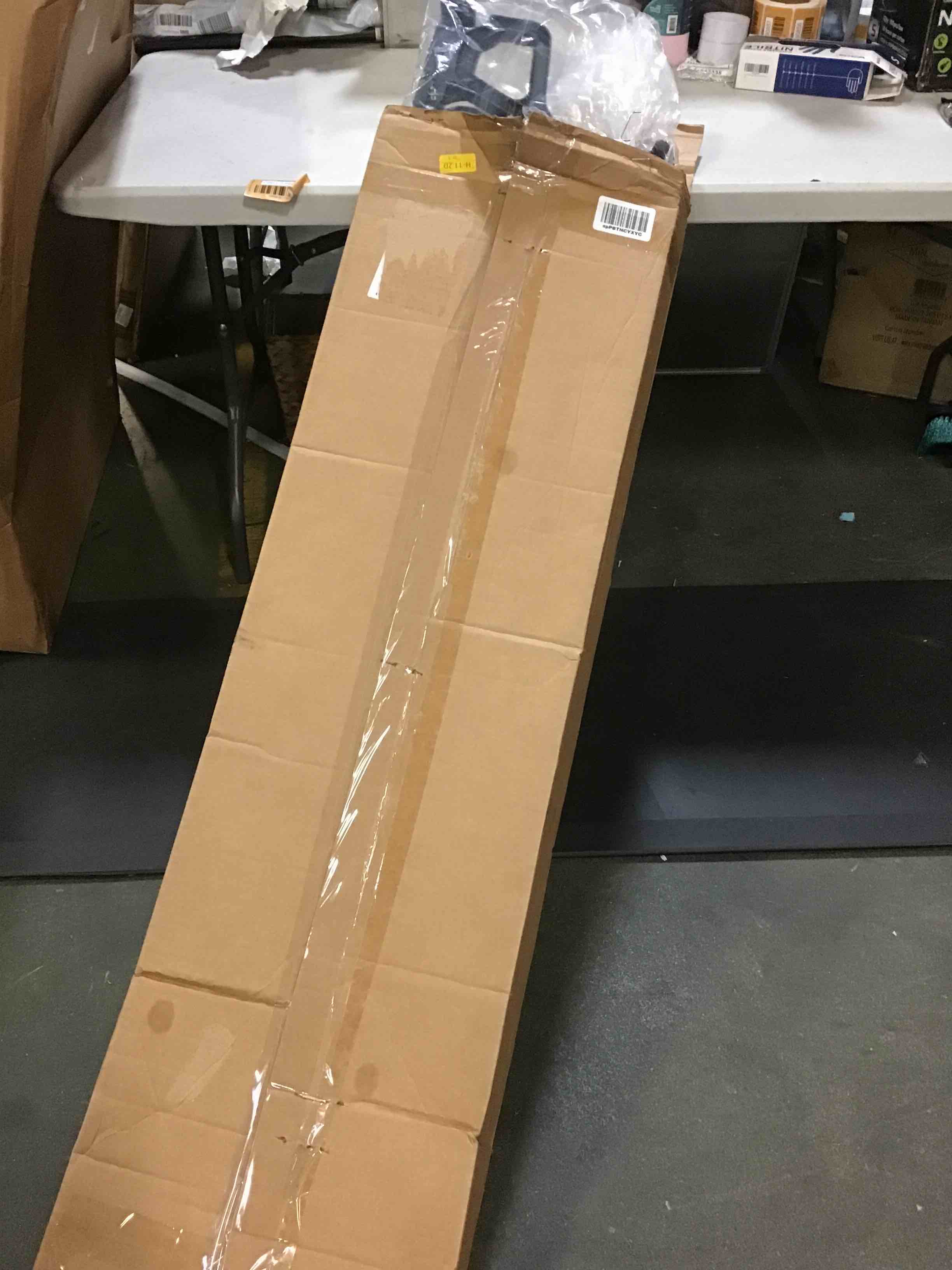 https://s3.amazonaws.com/lotting-images-prod/bidfta/ORG5390776_1691669537351.jpeg