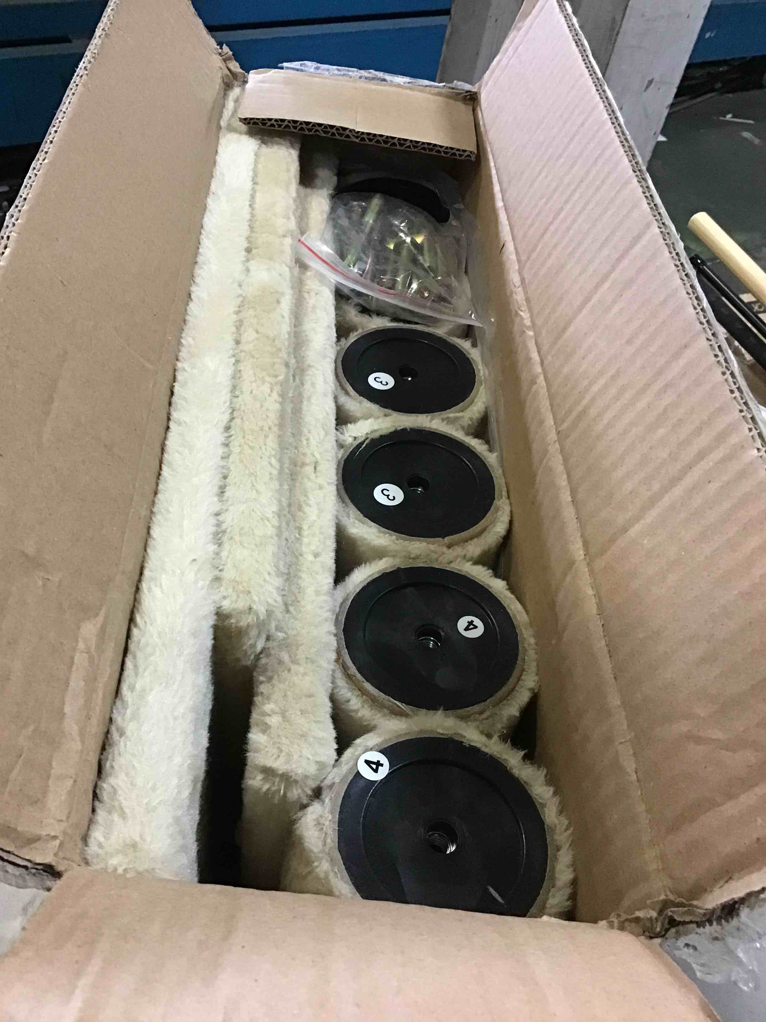 https://s3.amazonaws.com/lotting-images-prod/bidfta/ORG5390923_1691692270833.jpeg