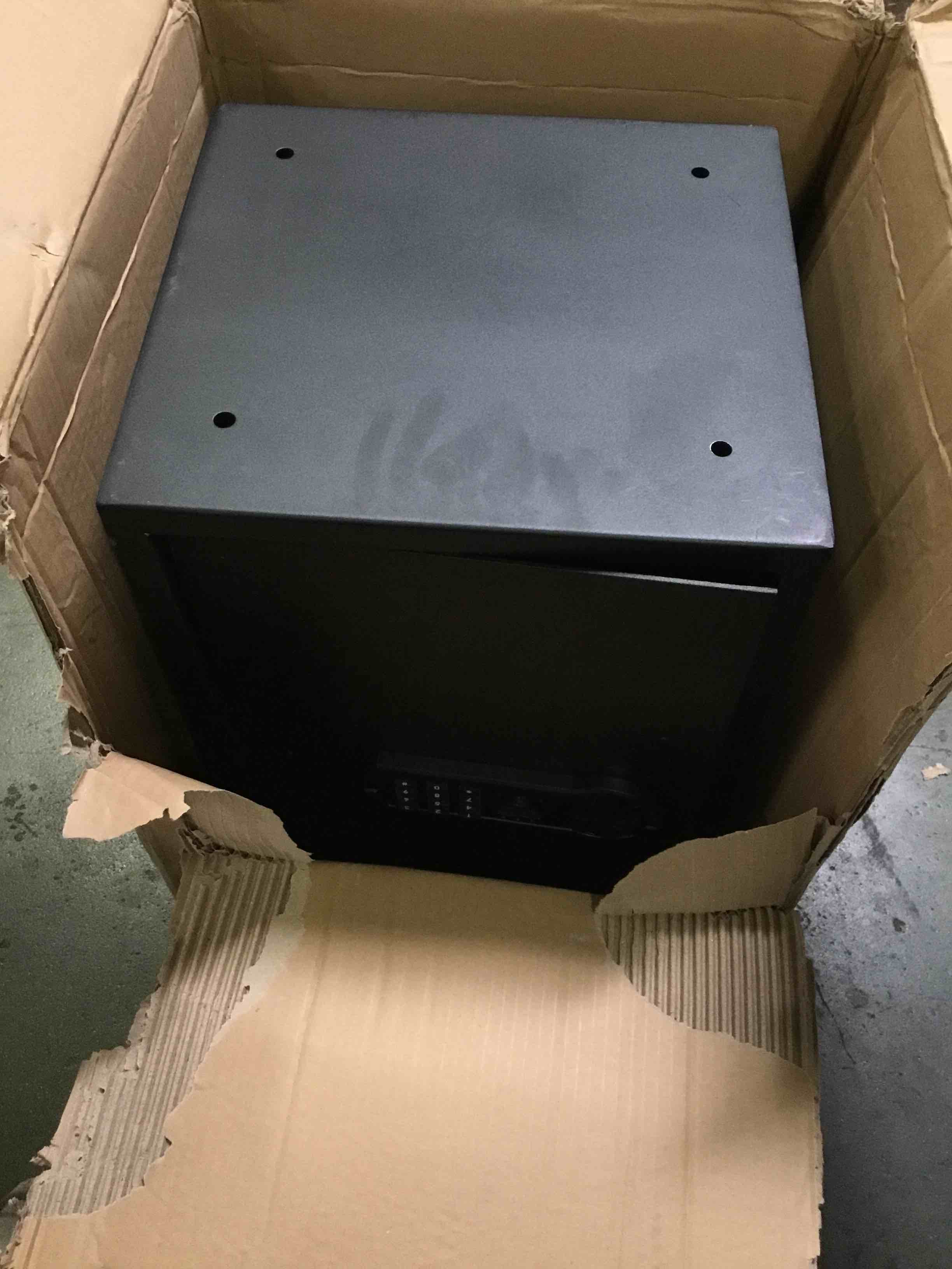 https://s3.amazonaws.com/lotting-images-prod/bidfta/ORG5393212_1692634354278.jpeg