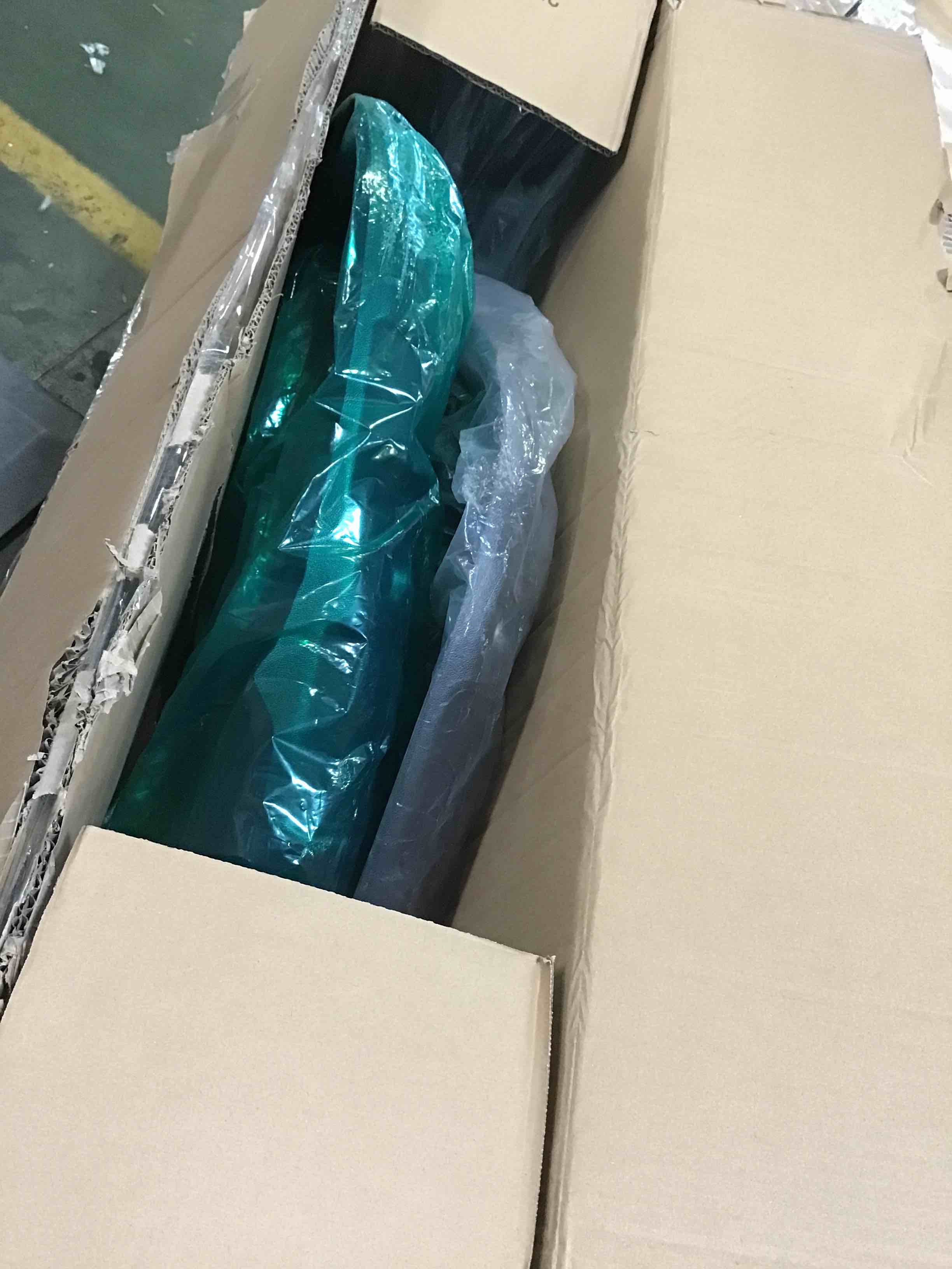 https://s3.amazonaws.com/lotting-images-prod/bidfta/ORG5396087_1689348893123.jpeg