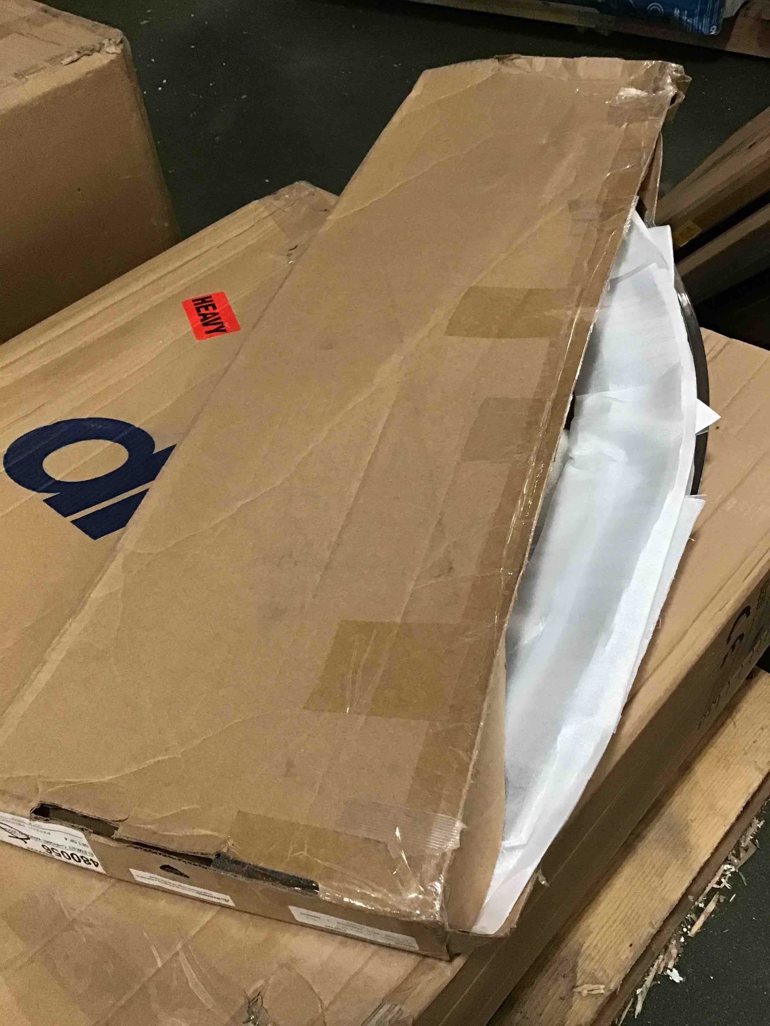https://s3.amazonaws.com/lotting-images-prod/bidfta/ORG5396147_1689359767075.jpeg