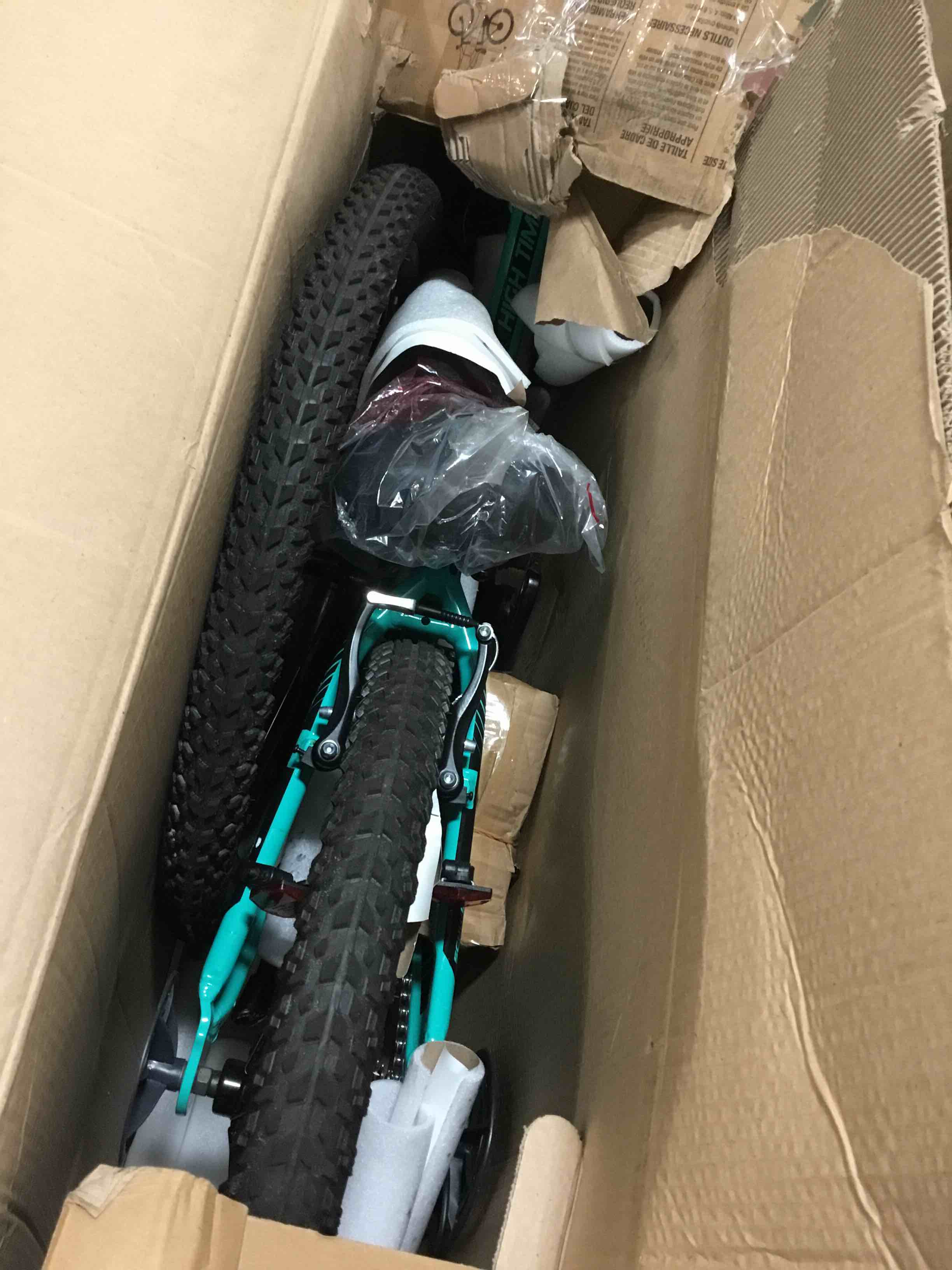 https://s3.amazonaws.com/lotting-images-prod/bidfta/ORG5396379_1689621797701.jpeg