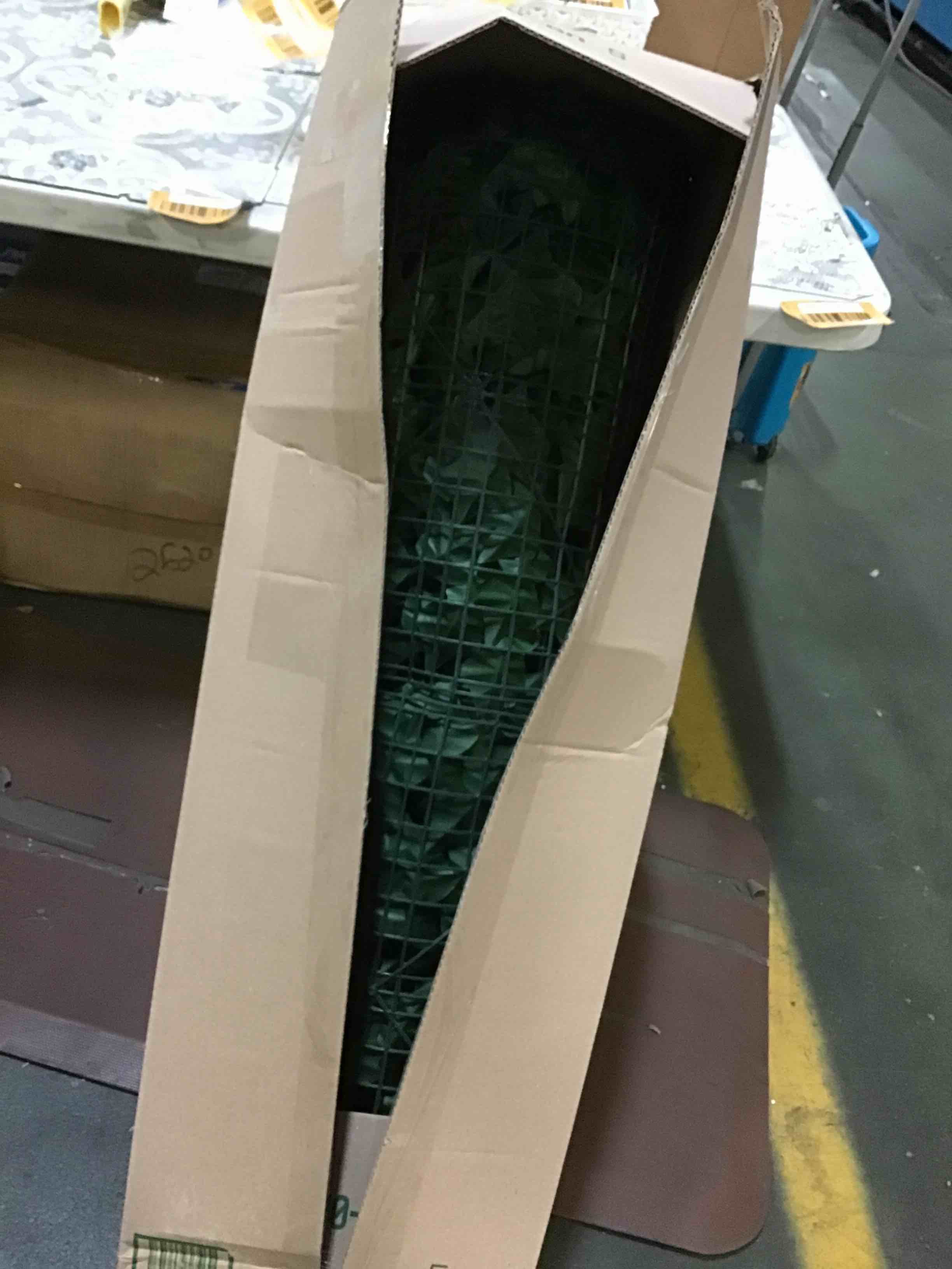 https://s3.amazonaws.com/lotting-images-prod/bidfta/ORG5396534_1689767776266.jpeg