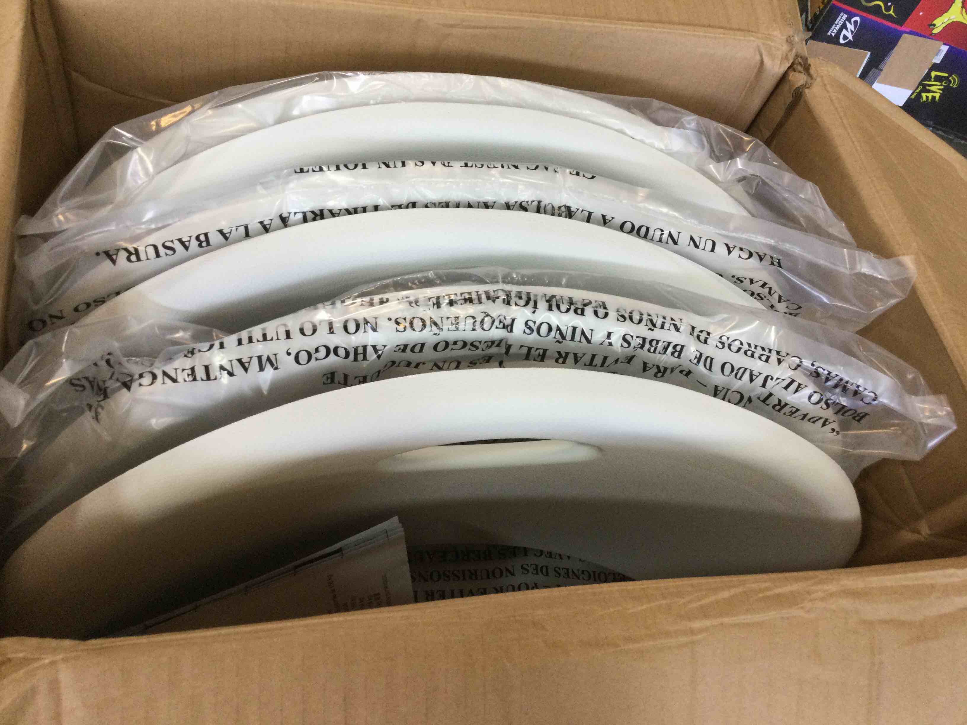 https://s3.amazonaws.com/lotting-images-prod/bidfta/ORG5399780_1691522150086.jpeg