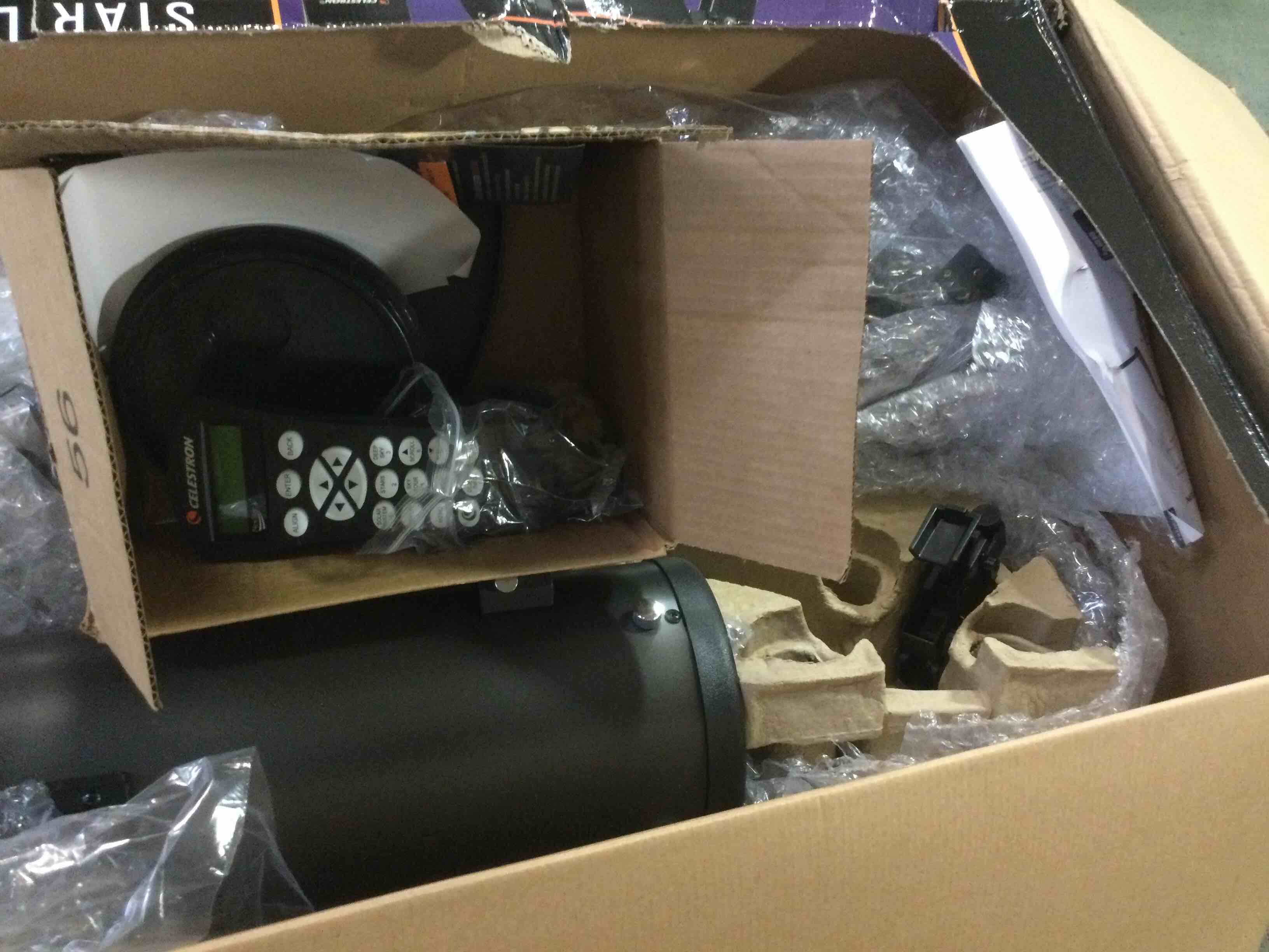 https://s3.amazonaws.com/lotting-images-prod/bidfta/ORG5399817_1691582262618.jpeg