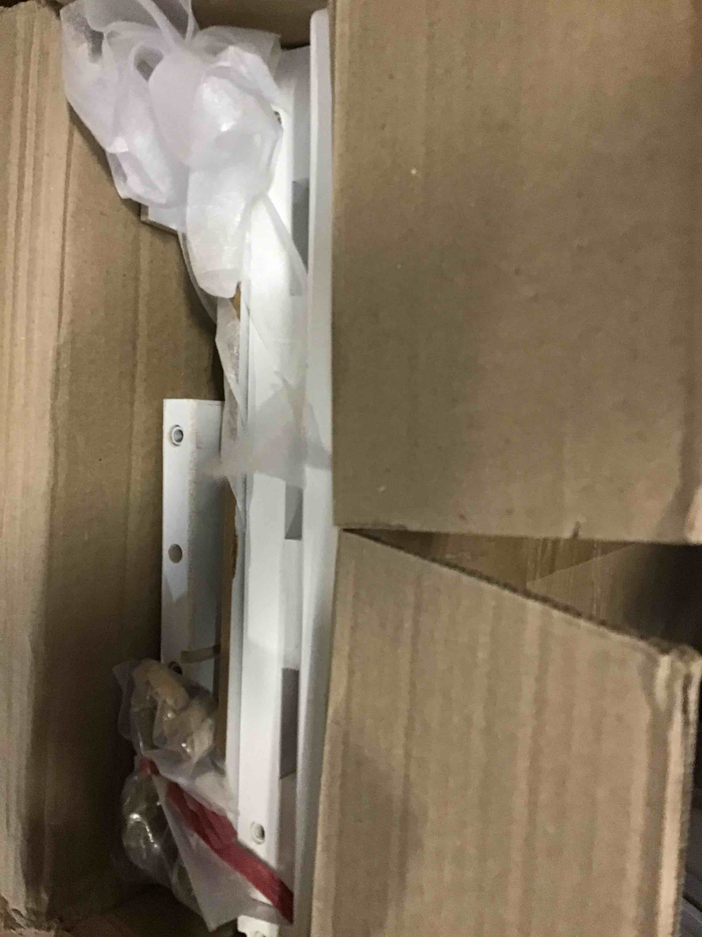 https://s3.amazonaws.com/lotting-images-prod/bidfta/ORG5420807_1691594079187.jpeg