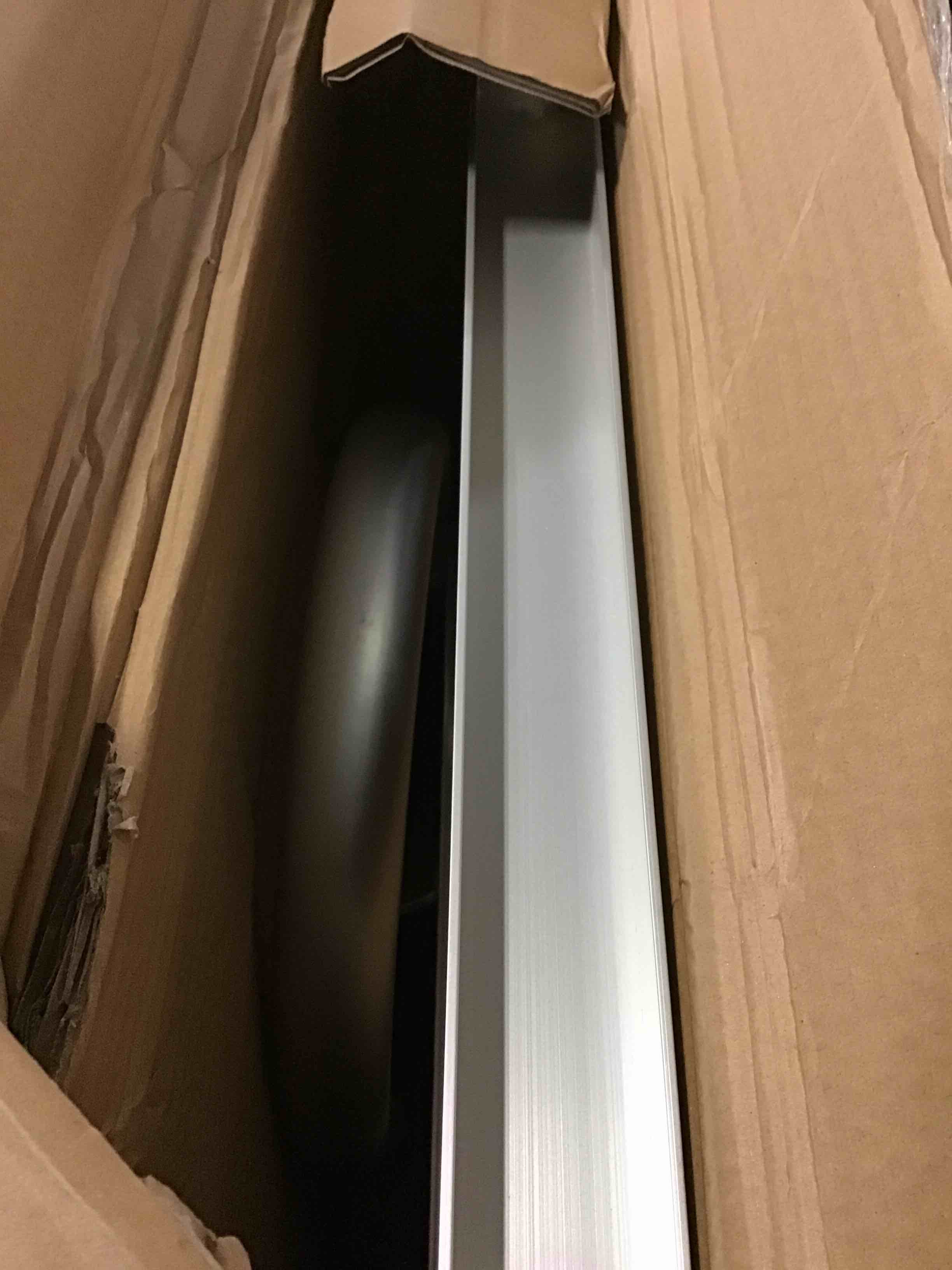 https://s3.amazonaws.com/lotting-images-prod/bidfta/ORG5421396_1692029154515.jpeg