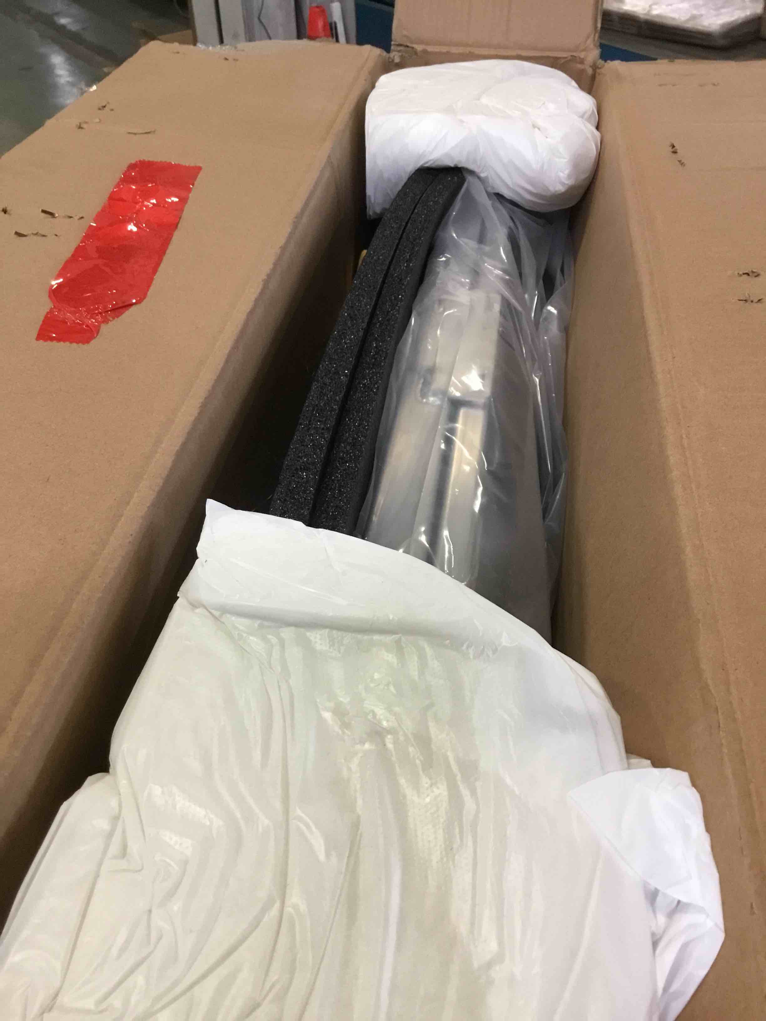 https://s3.amazonaws.com/lotting-images-prod/bidfta/ORG5421504_1691175410149.jpeg