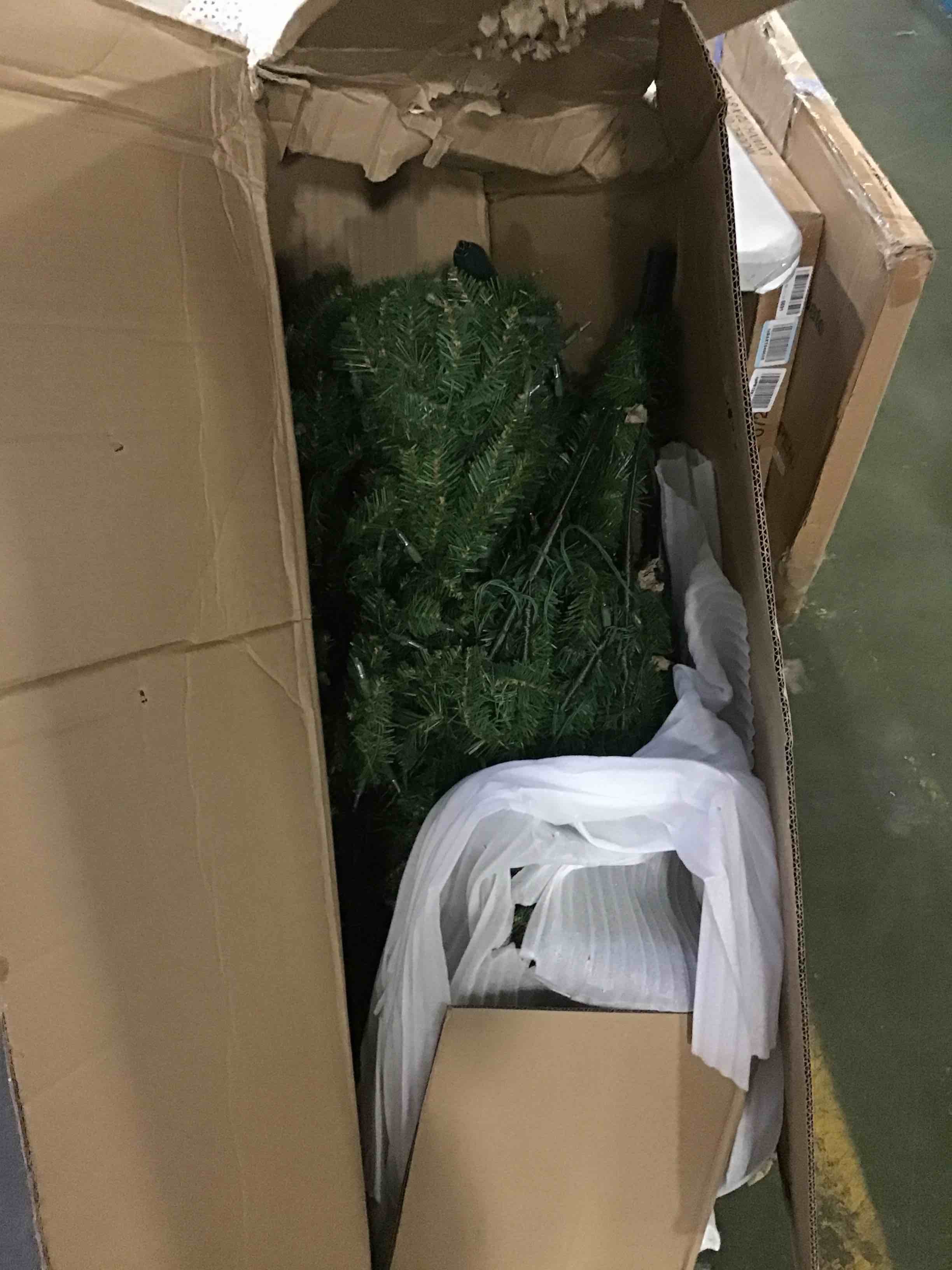 https://s3.amazonaws.com/lotting-images-prod/bidfta/ORG5421533_1691408275901.jpeg
