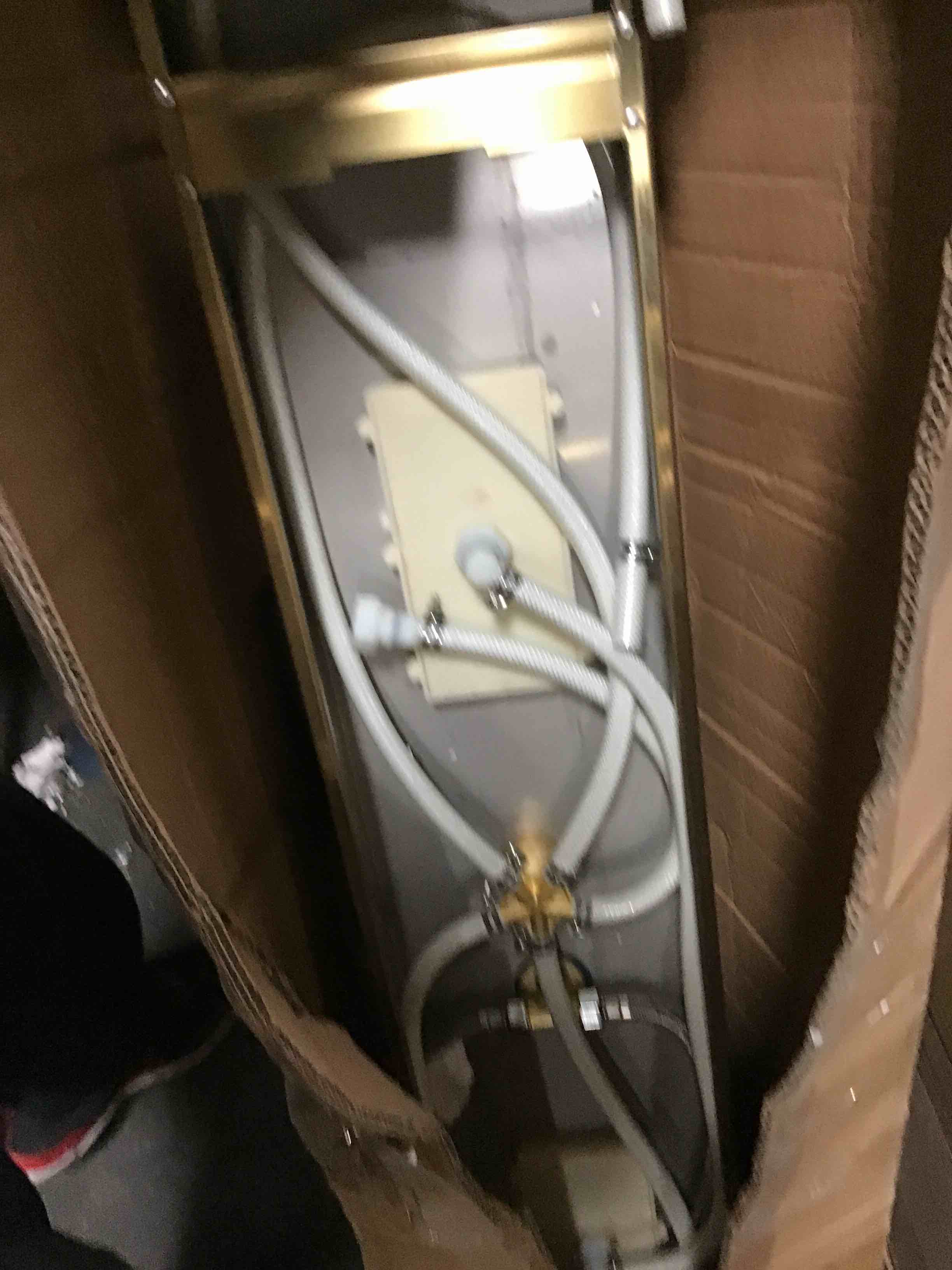 https://s3.amazonaws.com/lotting-images-prod/bidfta/ORG5421703_1691502093474.jpeg