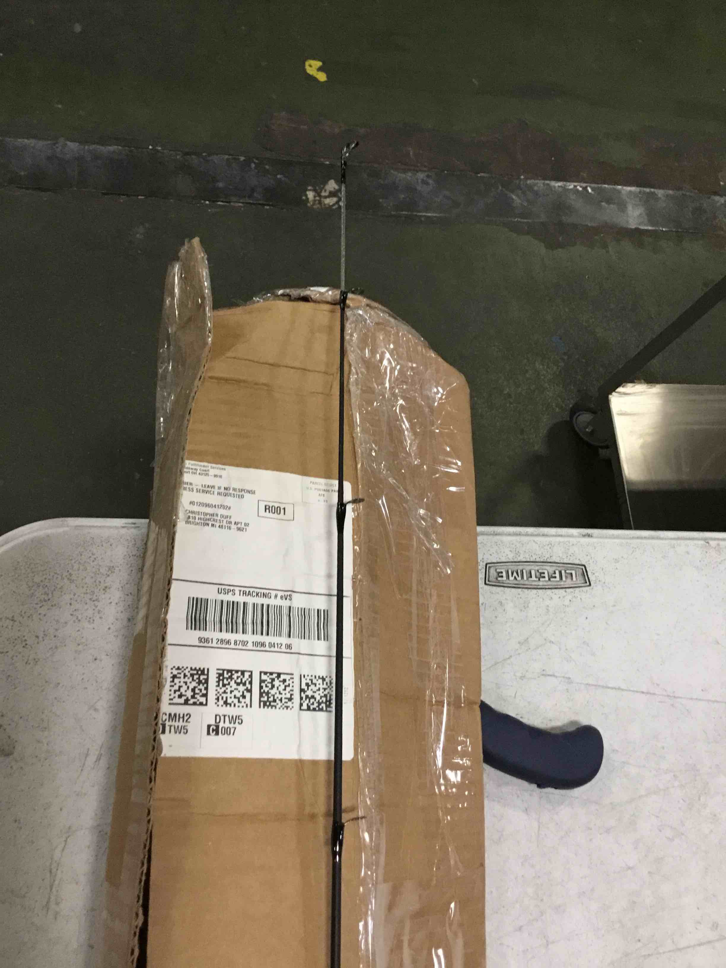 https://s3.amazonaws.com/lotting-images-prod/bidfta/ORG5421968_1691669424291.jpeg