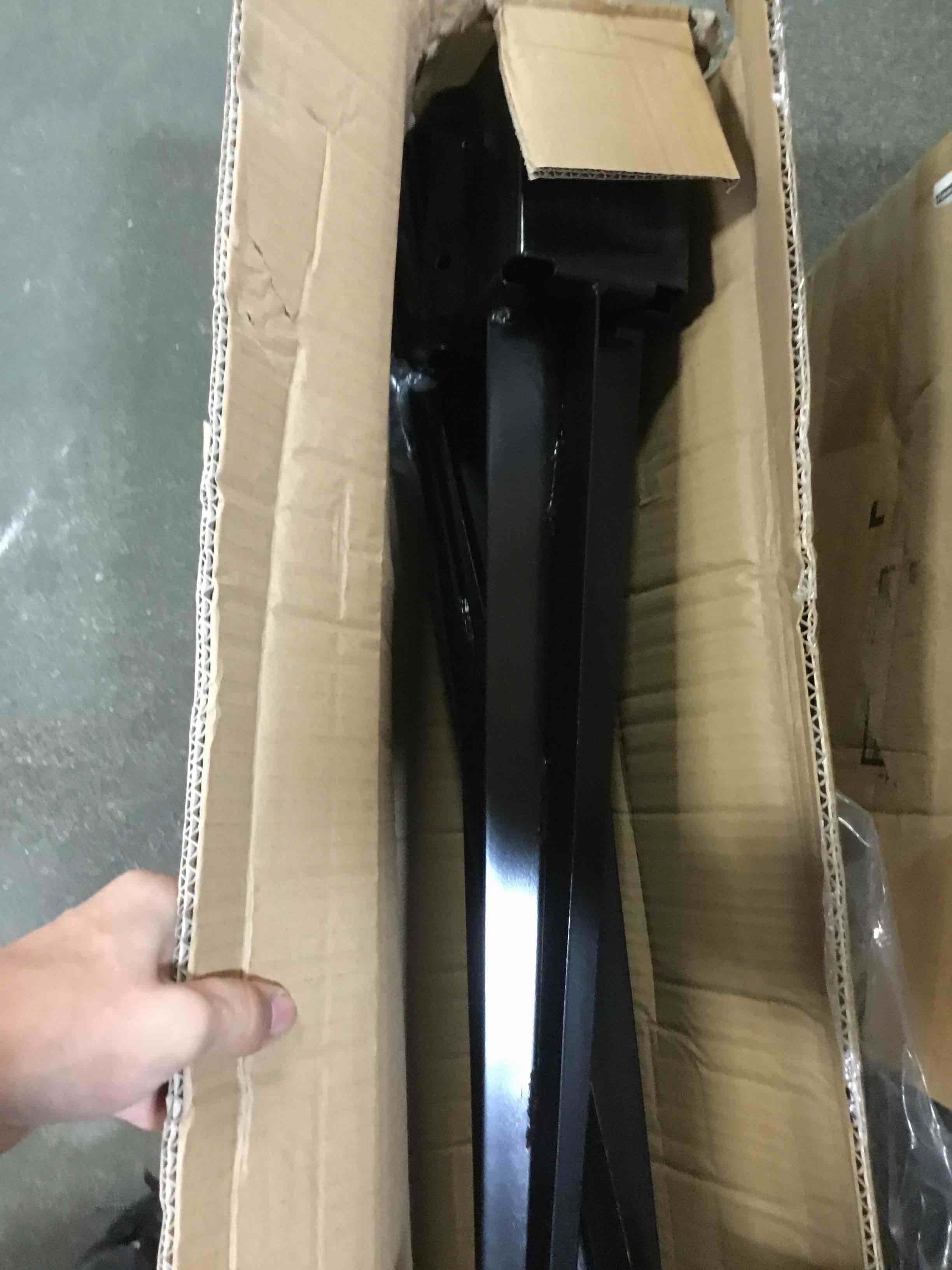https://s3.amazonaws.com/lotting-images-prod/bidfta/ORG5422375_1692101335932.jpeg