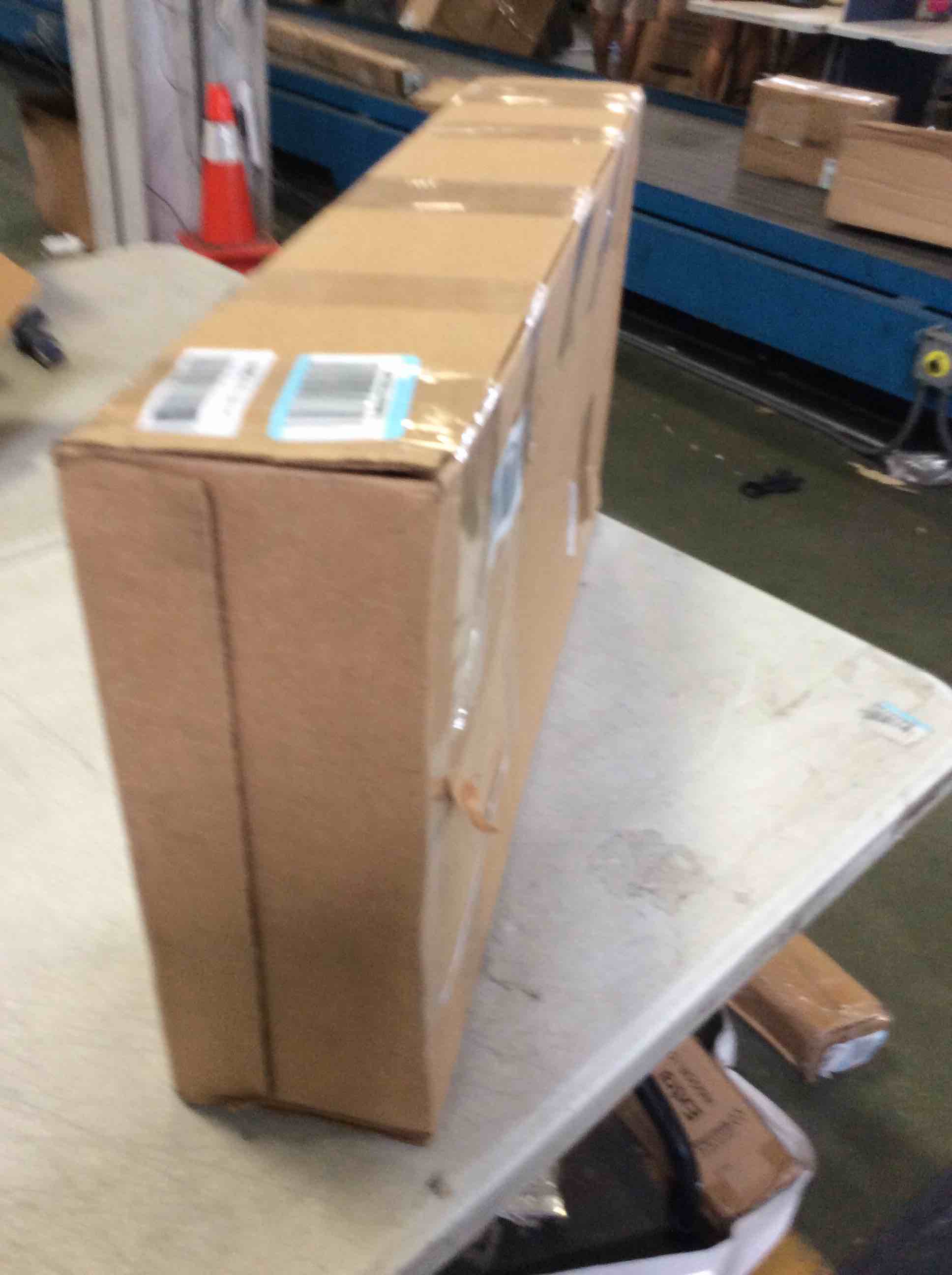 https://s3.amazonaws.com/lotting-images-prod/bidfta/ORG5425385_1691515271775.jpeg