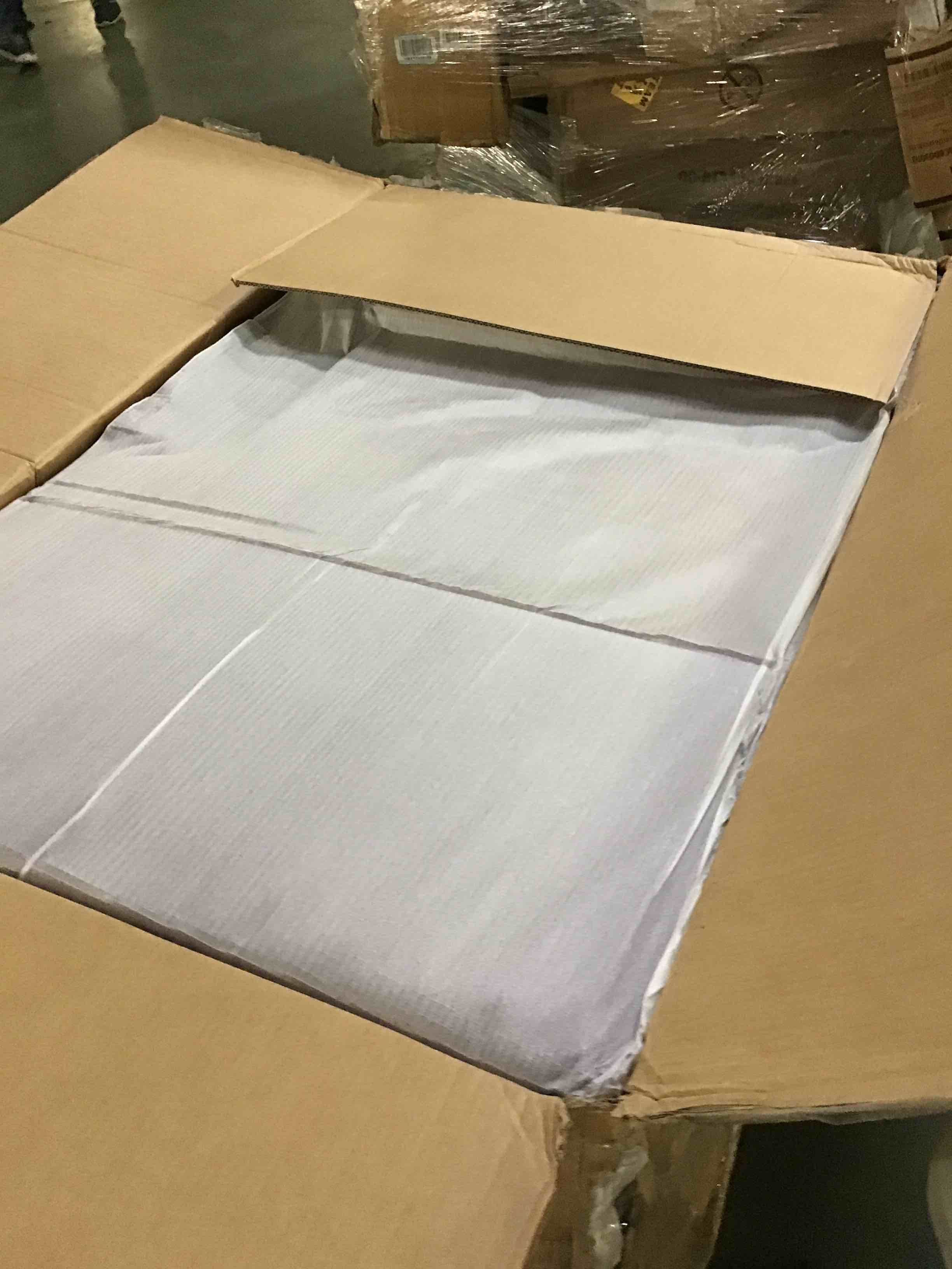 https://s3.amazonaws.com/lotting-images-prod/bidfta/ORG5427753_1691063032584.jpeg