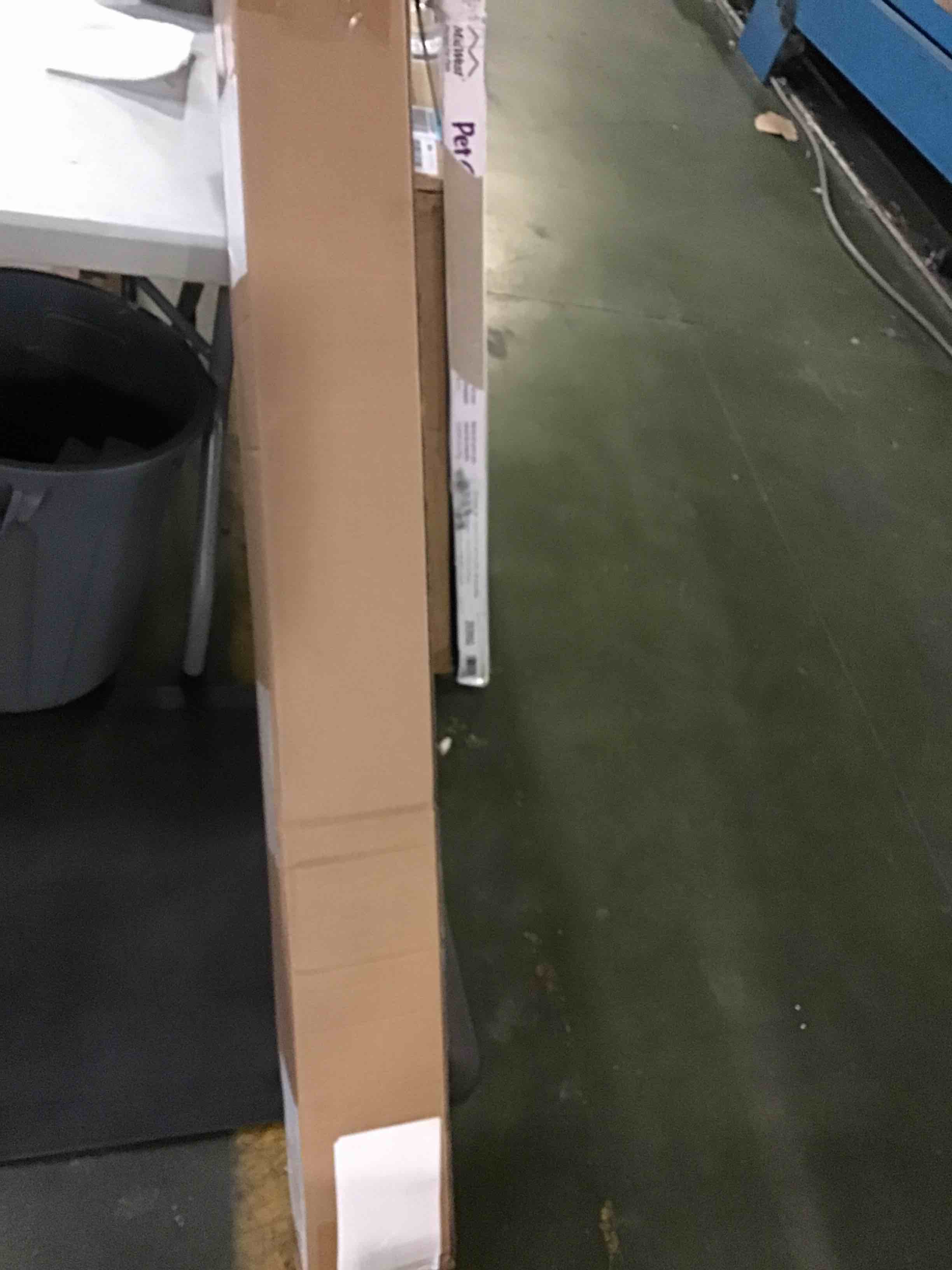 https://s3.amazonaws.com/lotting-images-prod/bidfta/ORG5427756_1691063313500.jpeg
