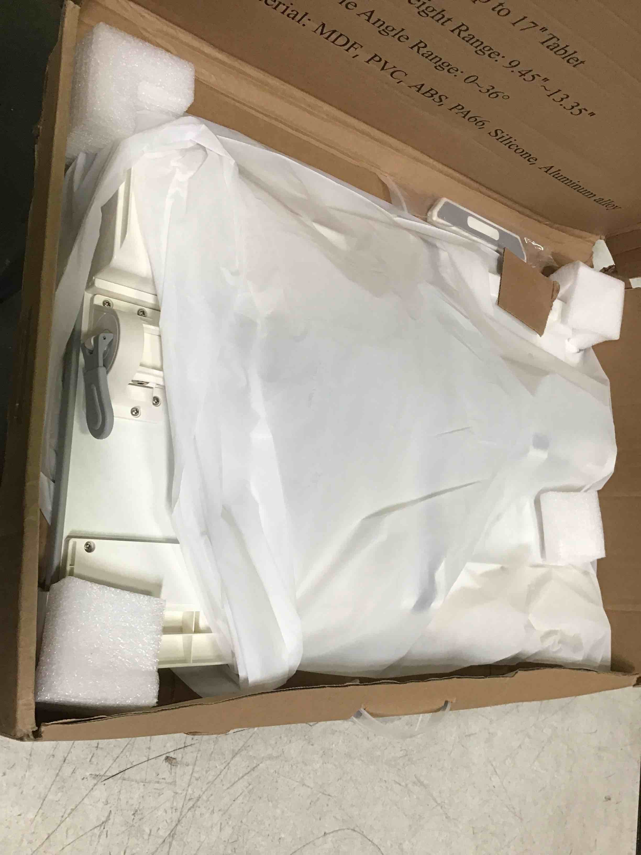 https://s3.amazonaws.com/lotting-images-prod/bidfta/ORG5427971_1691520912806.jpeg
