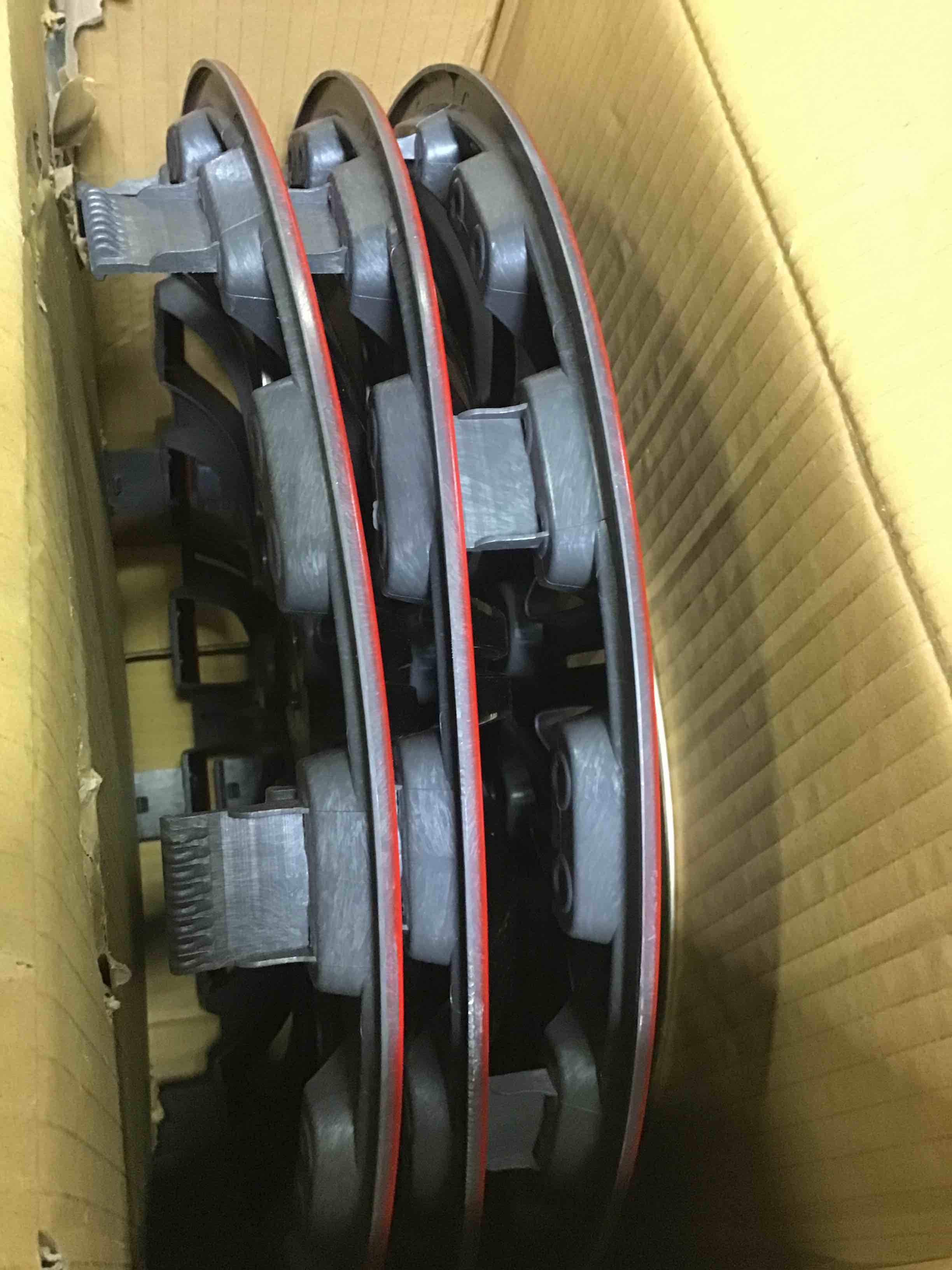 https://s3.amazonaws.com/lotting-images-prod/bidfta/ORG5427974_1691522945351.jpeg