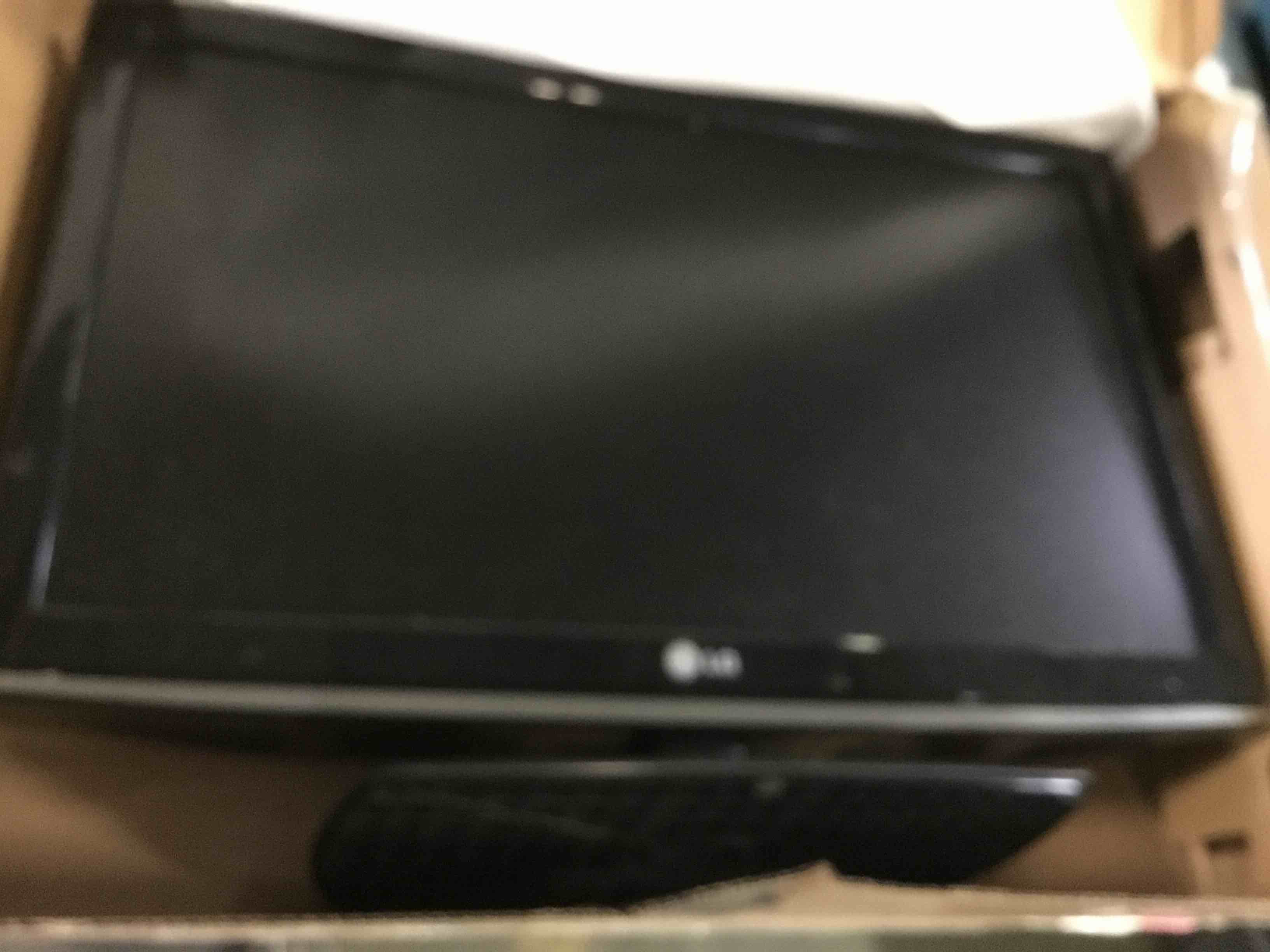 https://s3.amazonaws.com/lotting-images-prod/bidfta/ORG5428302_1691433701168.jpeg