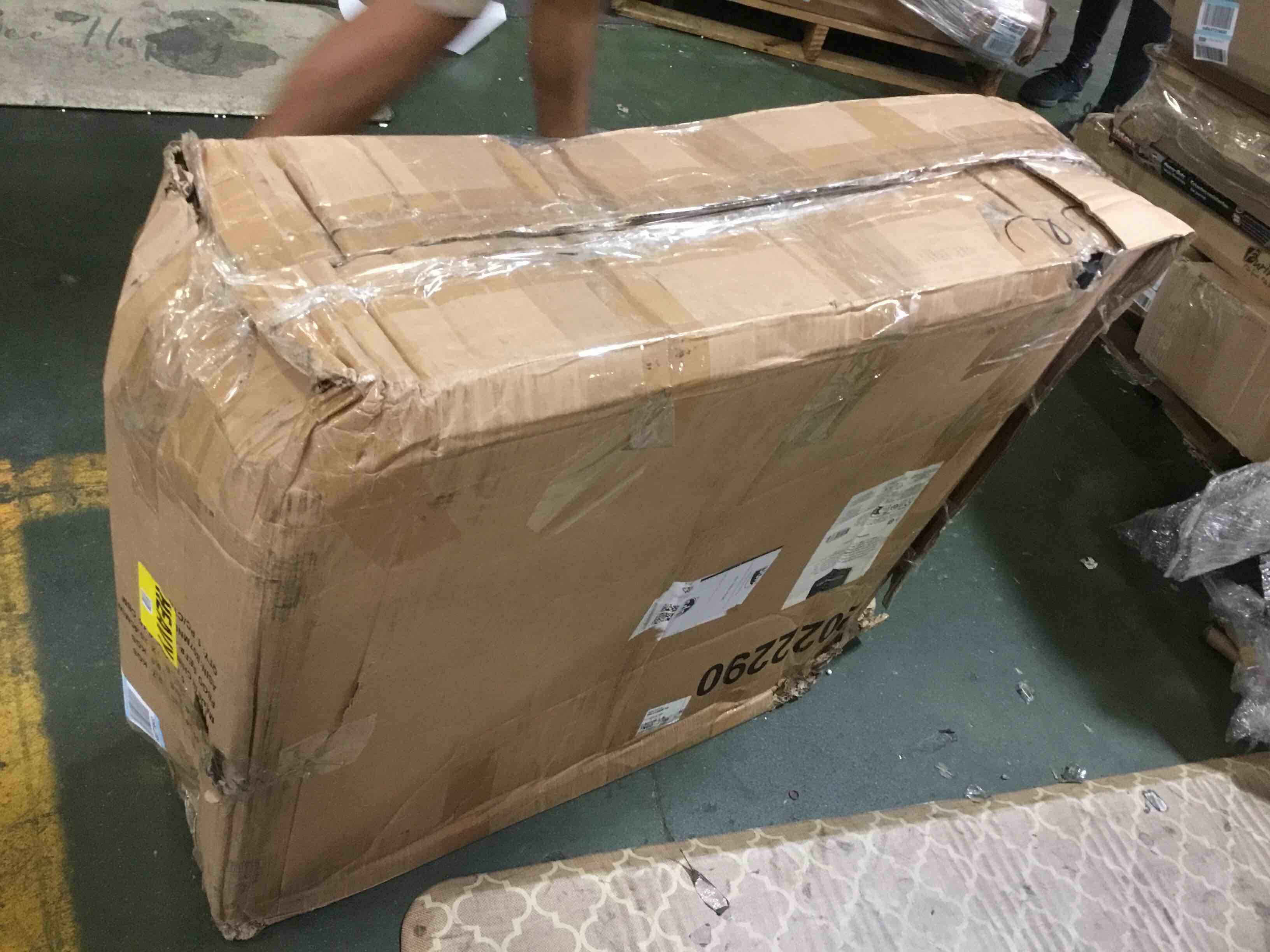 https://s3.amazonaws.com/lotting-images-prod/bidfta/ORG5428536_1691516640459.jpeg