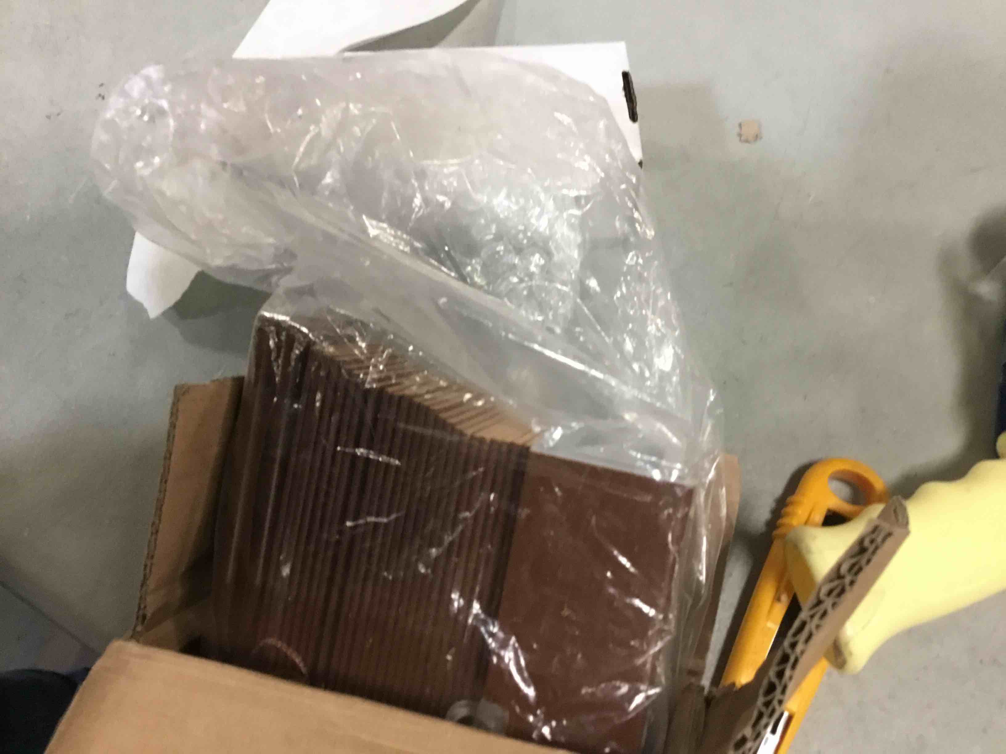 https://s3.amazonaws.com/lotting-images-prod/bidfta/ORG5428618_1691580926626.jpeg