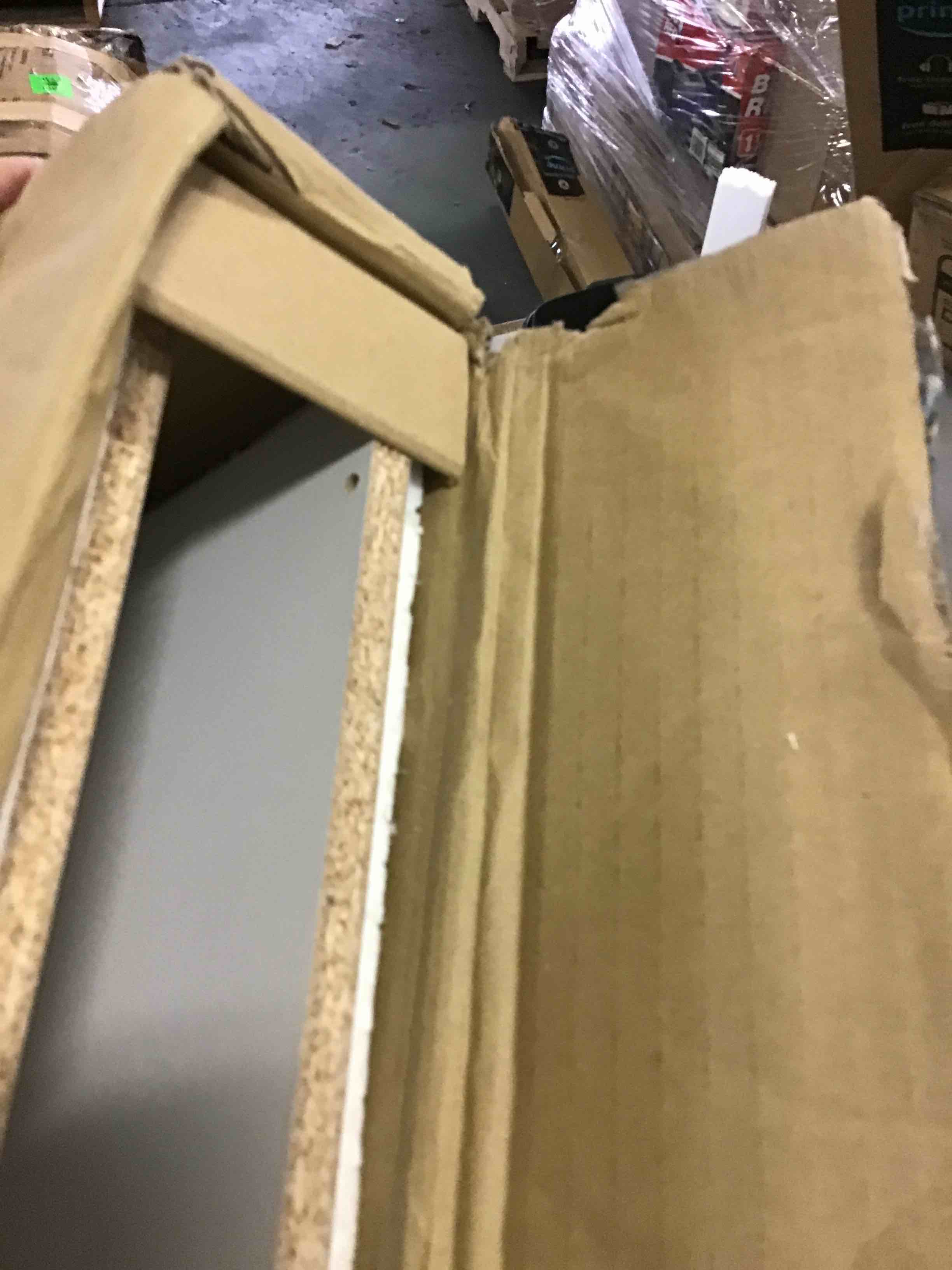 https://s3.amazonaws.com/lotting-images-prod/bidfta/ORG5429358_1691254749035.jpeg