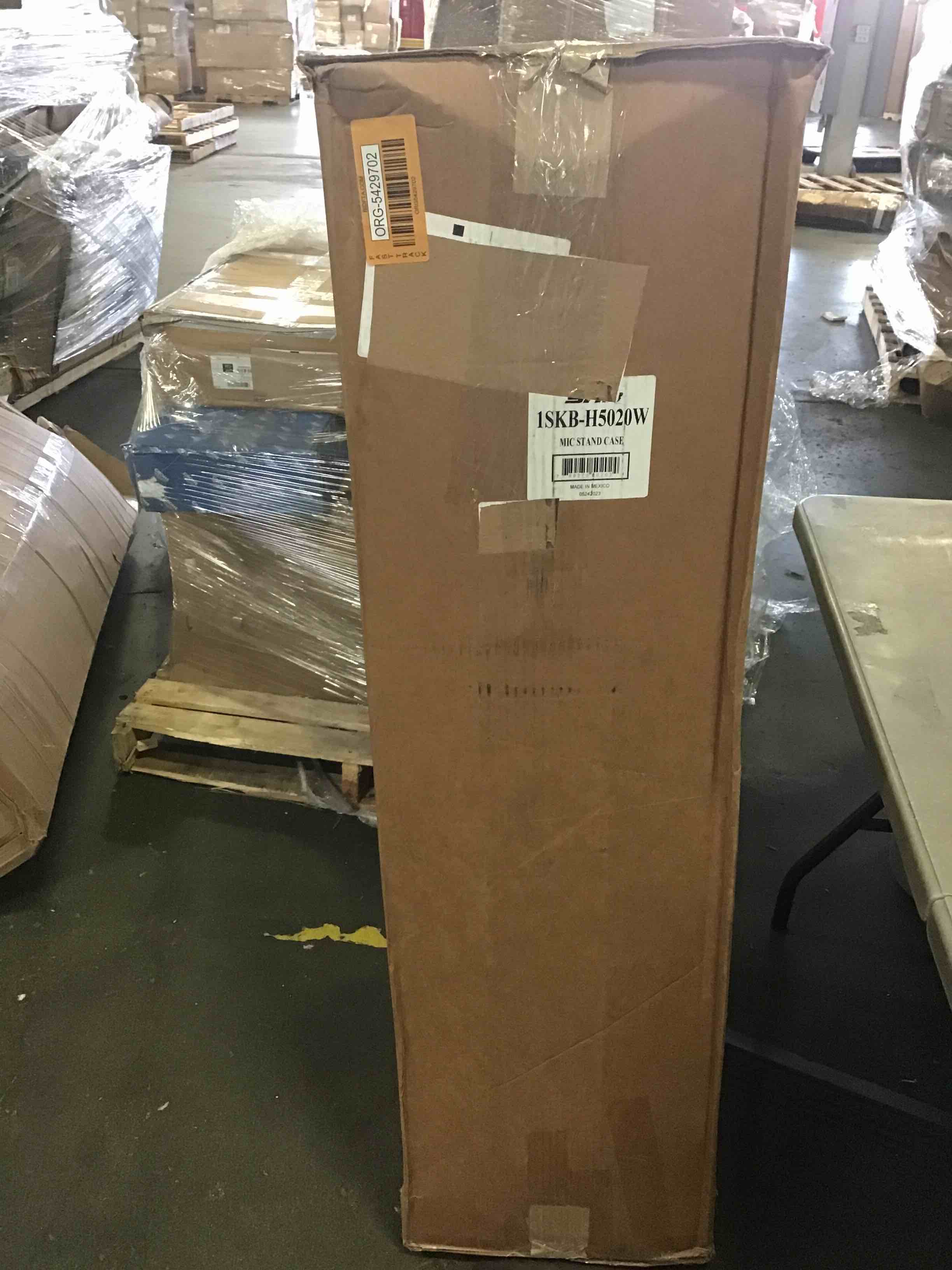 https://s3.amazonaws.com/lotting-images-prod/bidfta/ORG5429702_1691512605304.jpeg