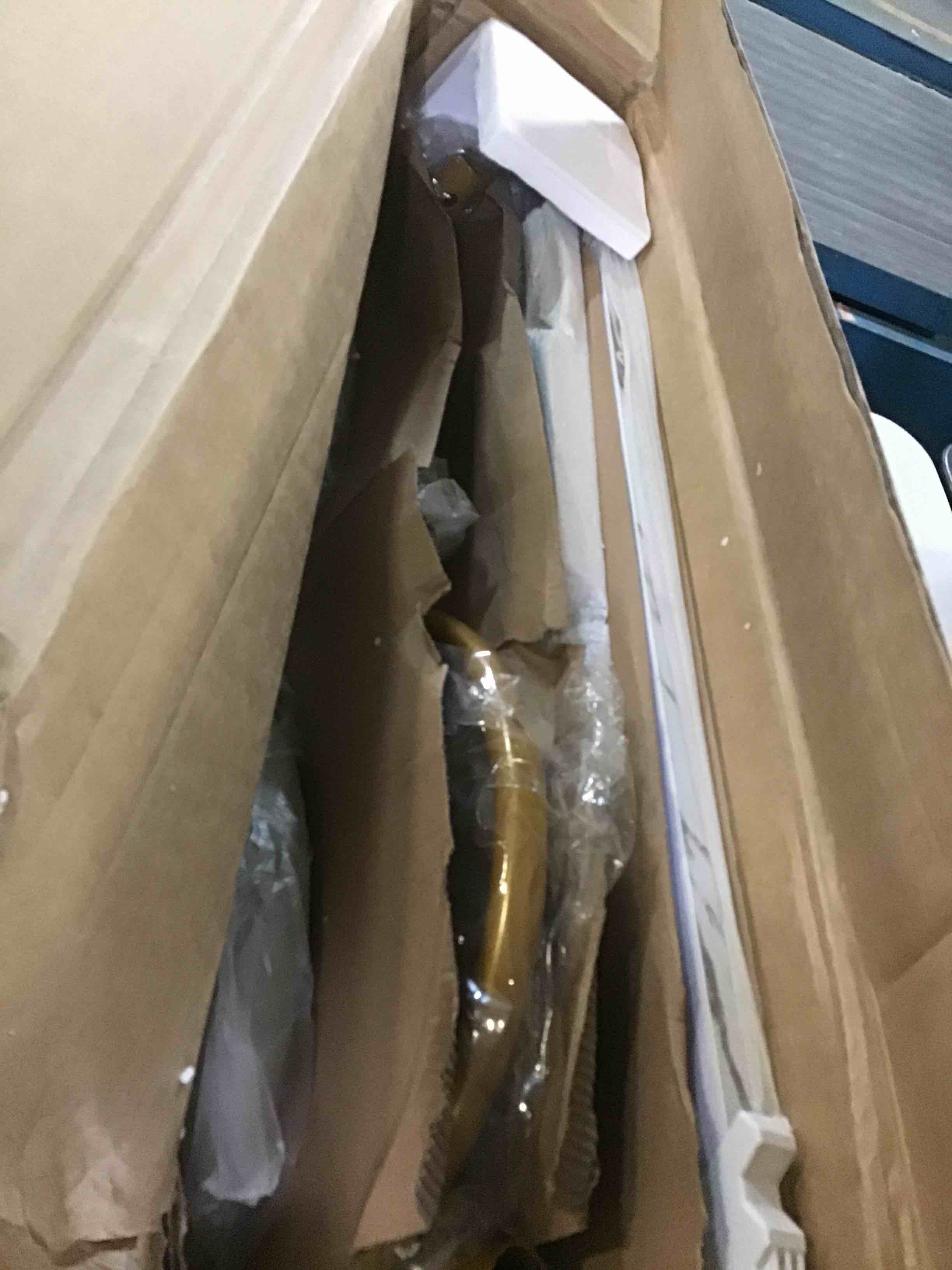 https://s3.amazonaws.com/lotting-images-prod/bidfta/ORG5429834_1691592137608.jpeg