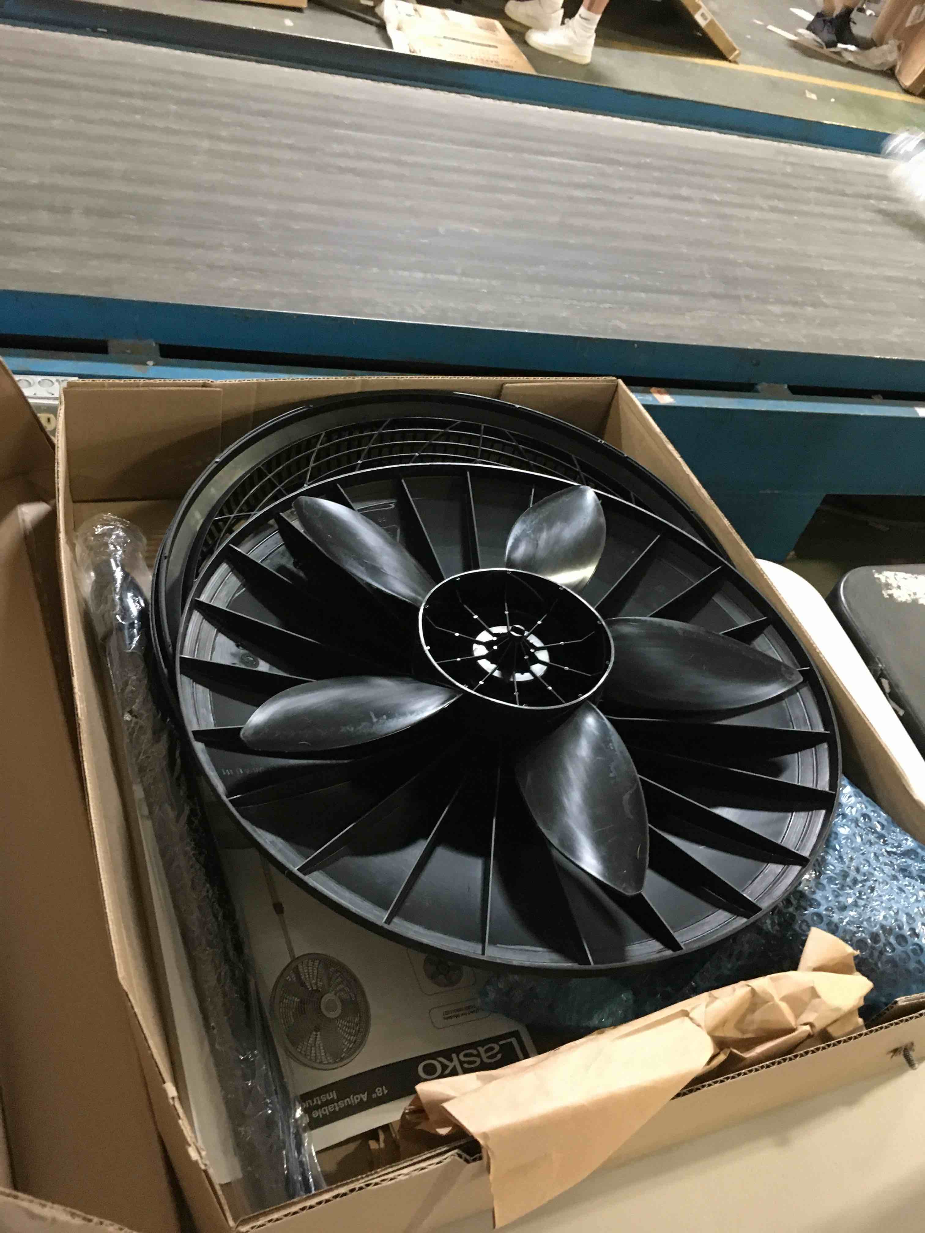 https://s3.amazonaws.com/lotting-images-prod/bidfta/ORG5429981_1691672075653.jpeg