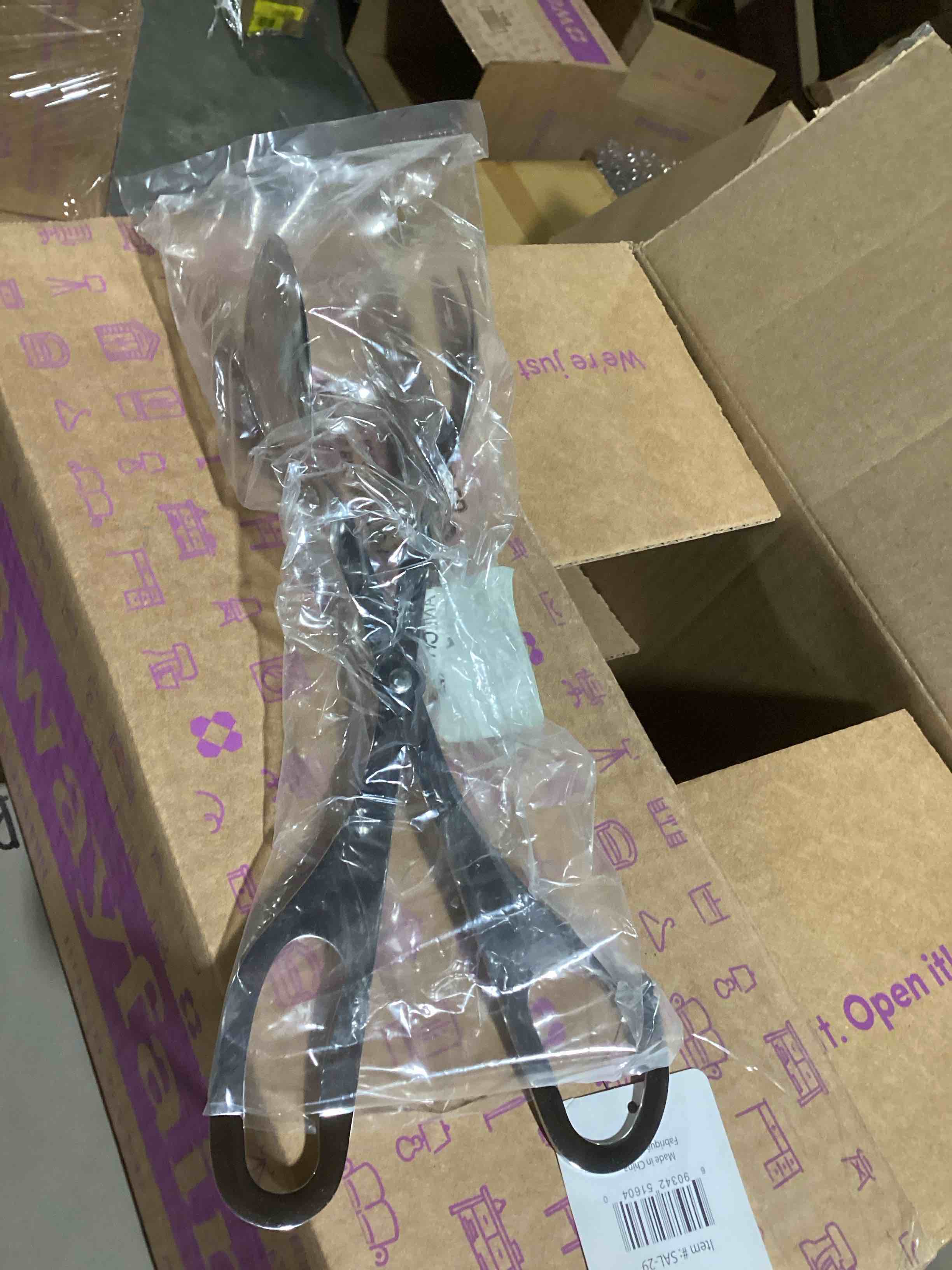 https://s3.amazonaws.com/lotting-images-prod/bidfta/ORG5432106_1701112627316.jpeg