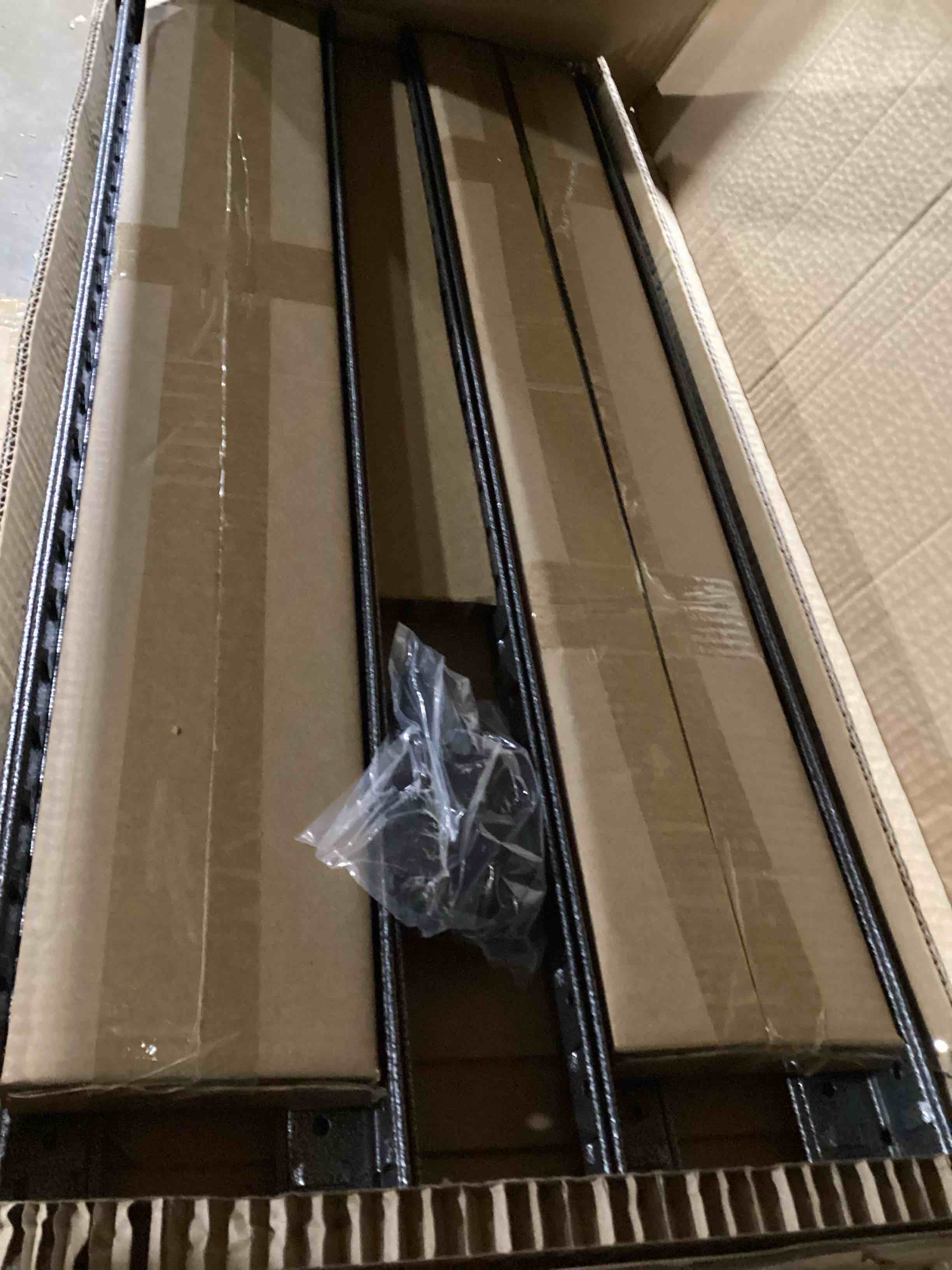 https://s3.amazonaws.com/lotting-images-prod/bidfta/ORG5433376_1702646530036.jpeg