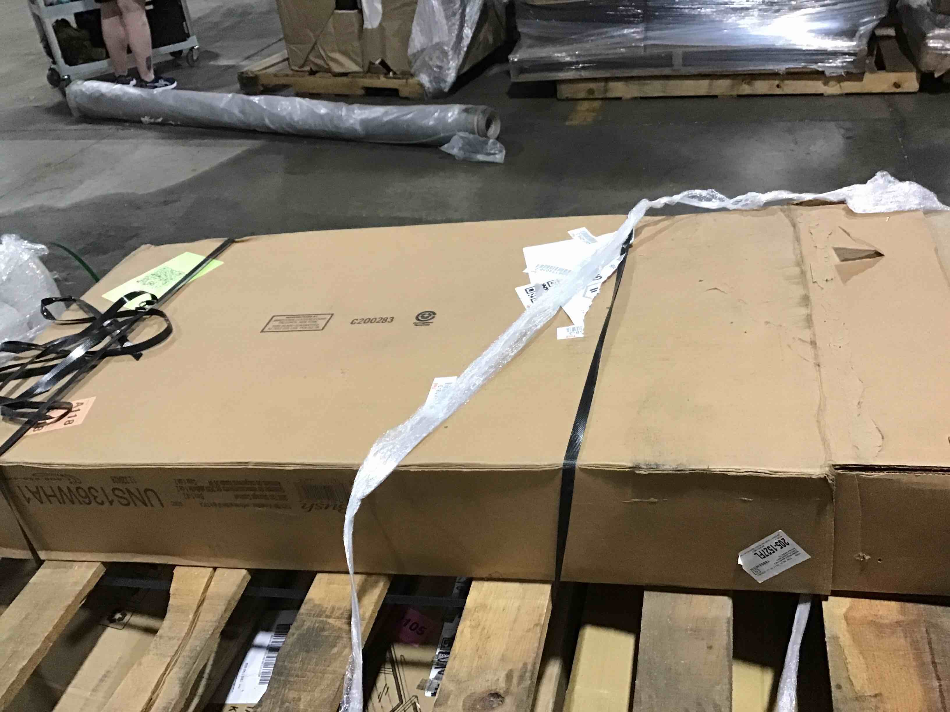 https://s3.amazonaws.com/lotting-images-prod/bidfta/ORG5435378_1698420967979.jpeg