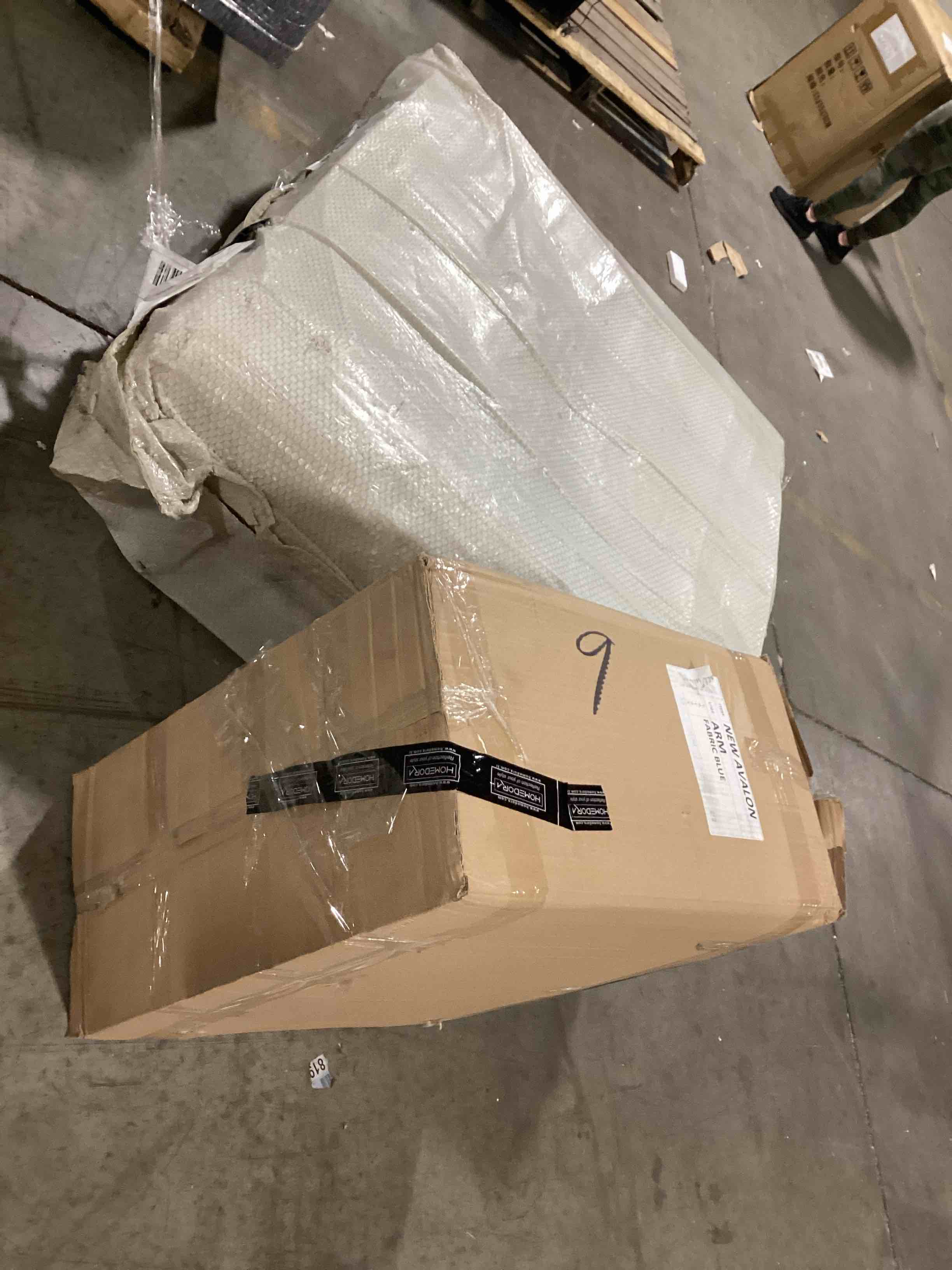 https://s3.amazonaws.com/lotting-images-prod/bidfta/ORG5436153_1699546711359.jpeg