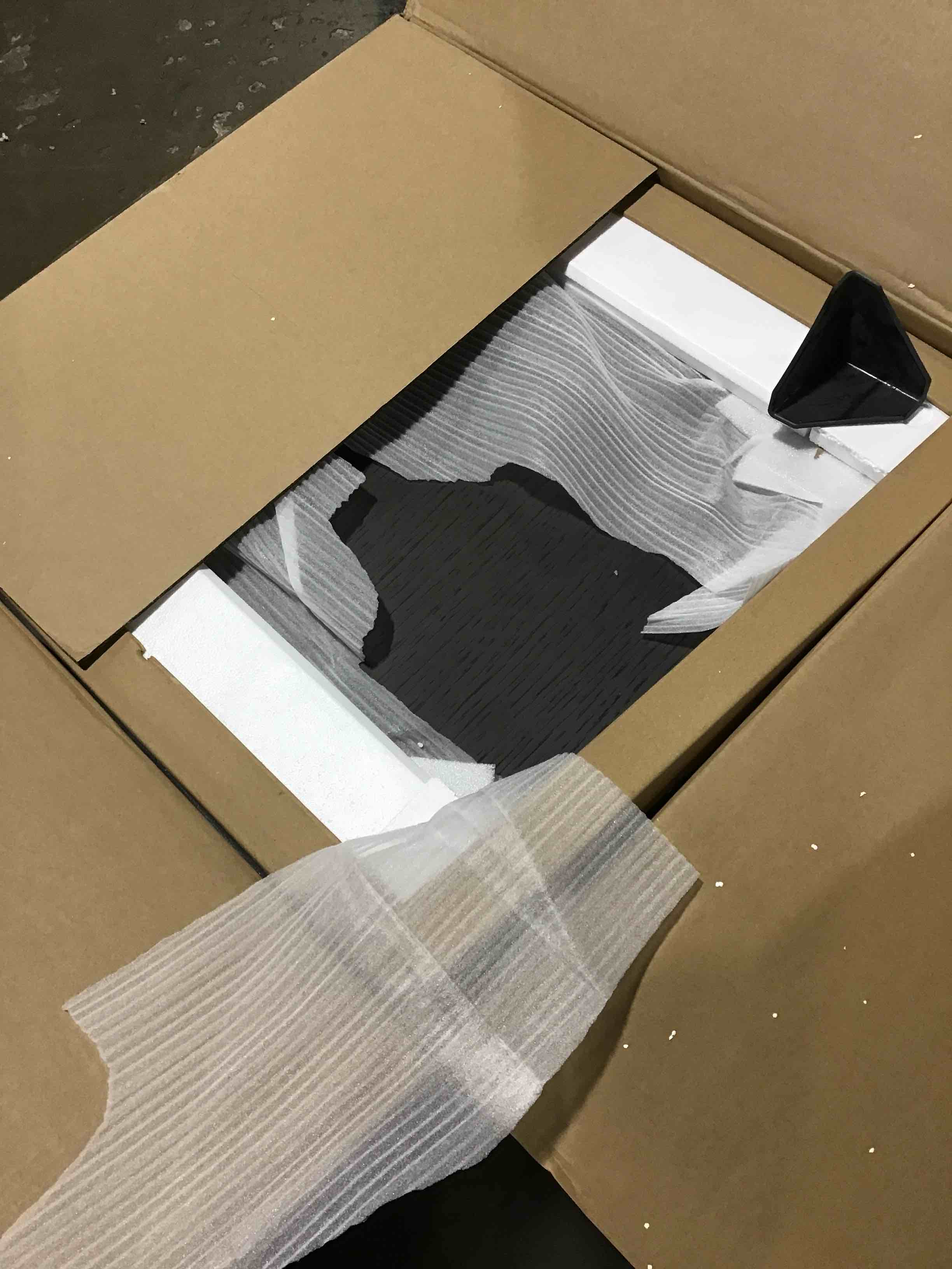 https://s3.amazonaws.com/lotting-images-prod/bidfta/ORG5437856_1701461343737.jpeg